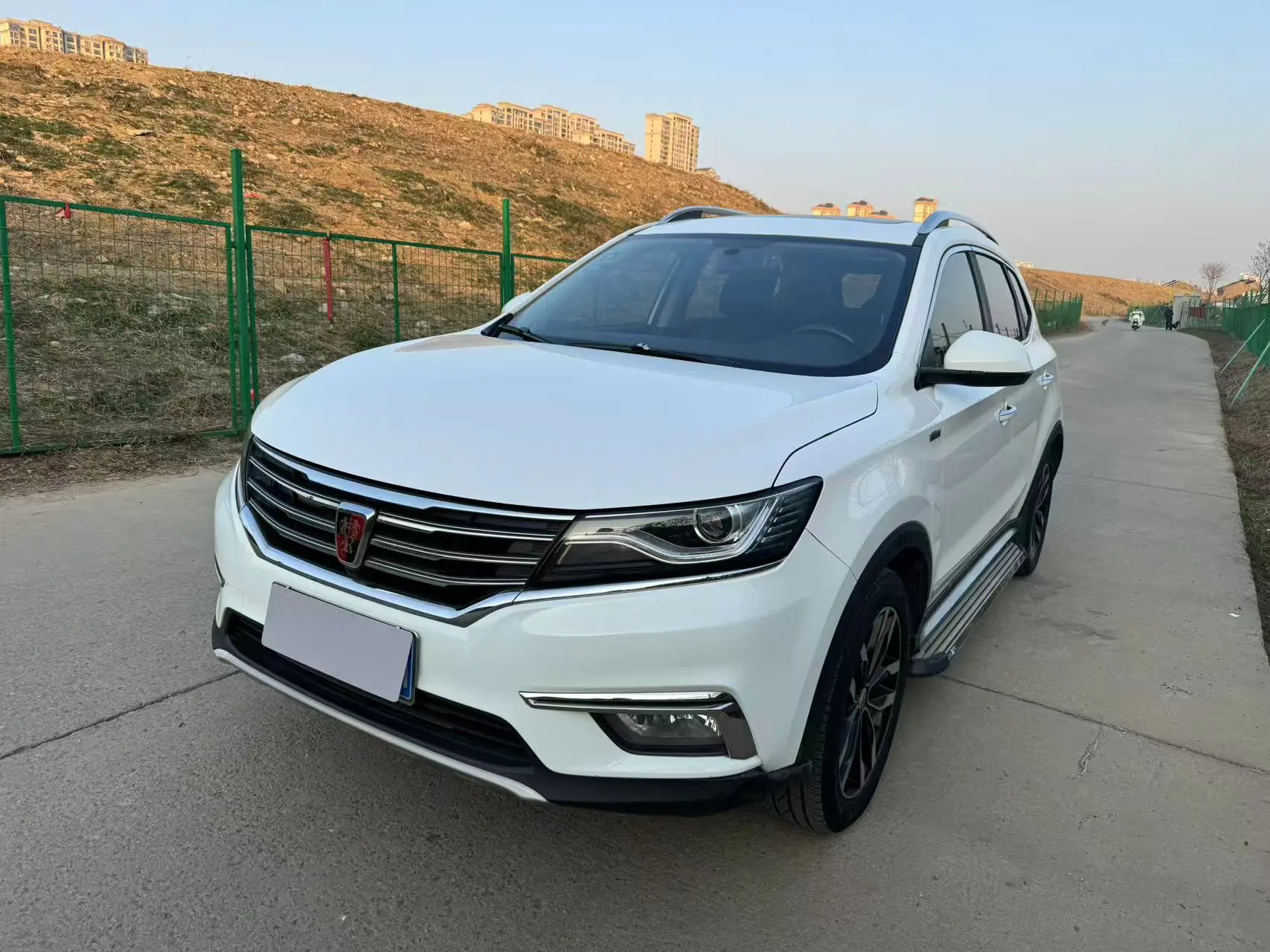 Roewe RX5  из Китая