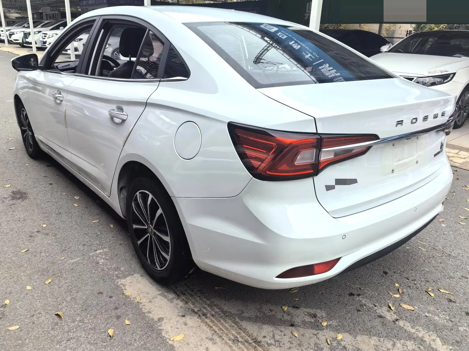 Roewe i5  из Китая