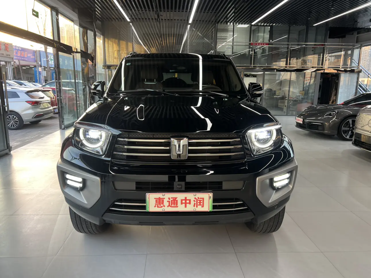 Tank 700 Hi4-T  из Китая