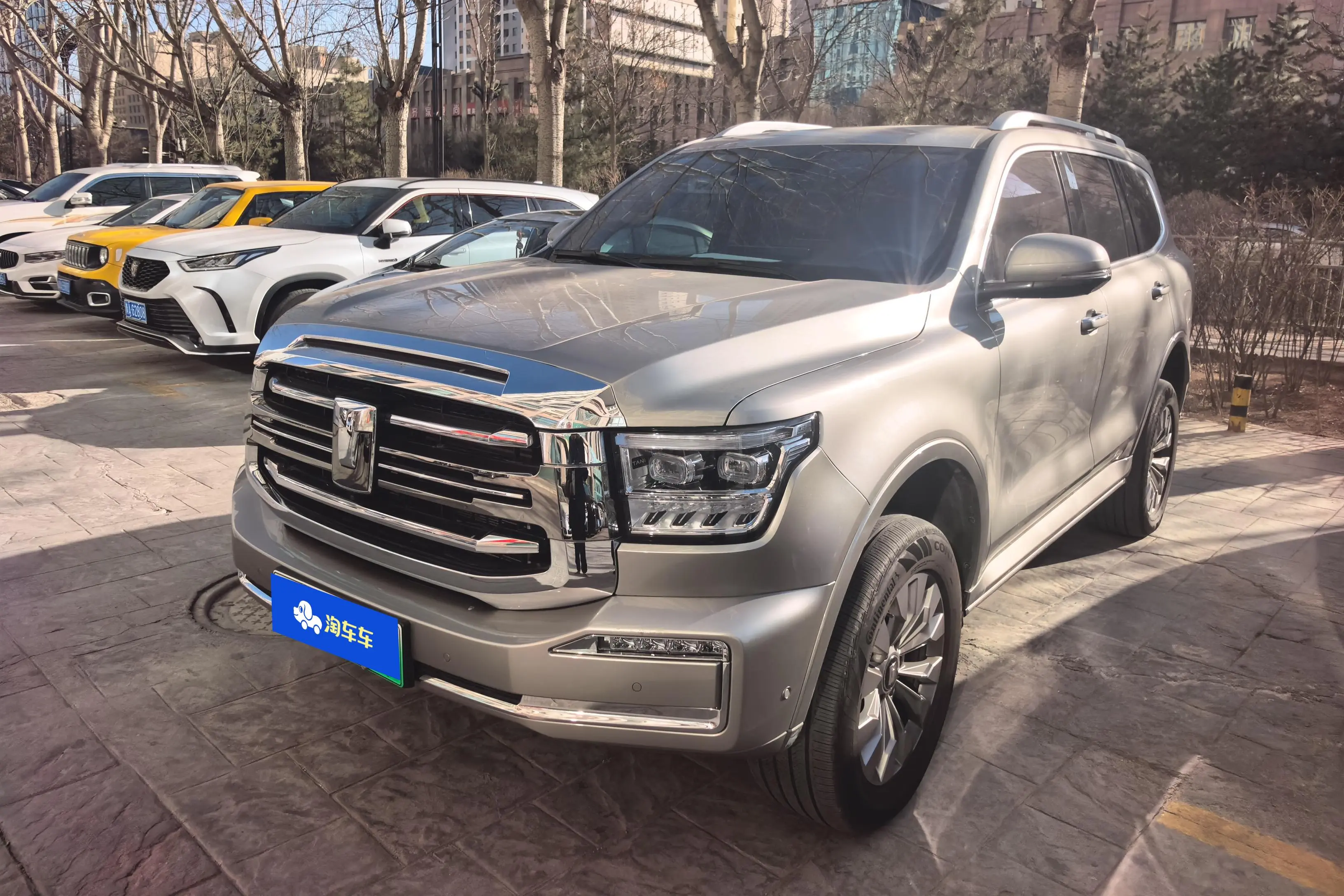 Tank 500 Hi4-T  из Китая