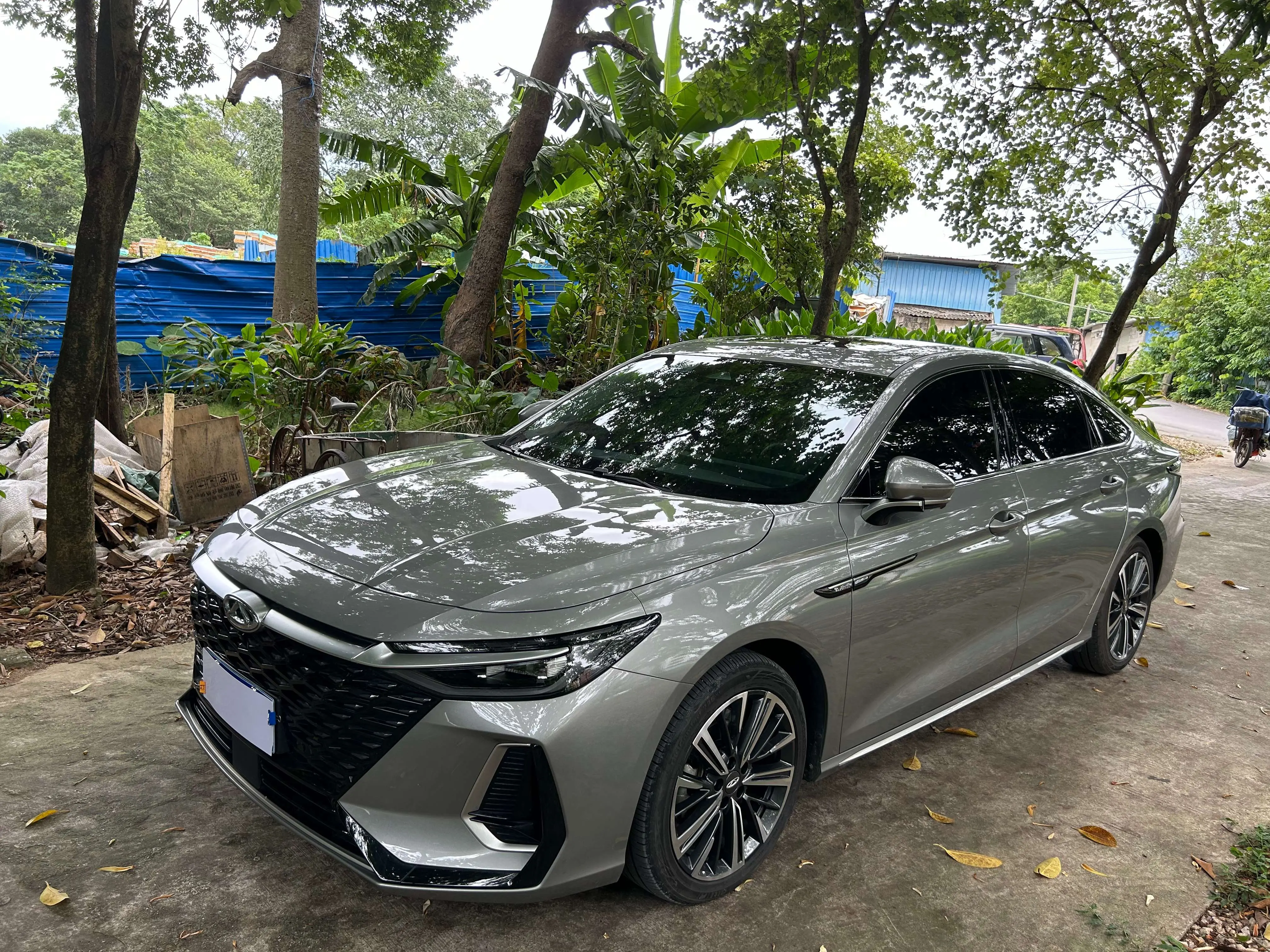 Chery Arrizo 8  из Китая