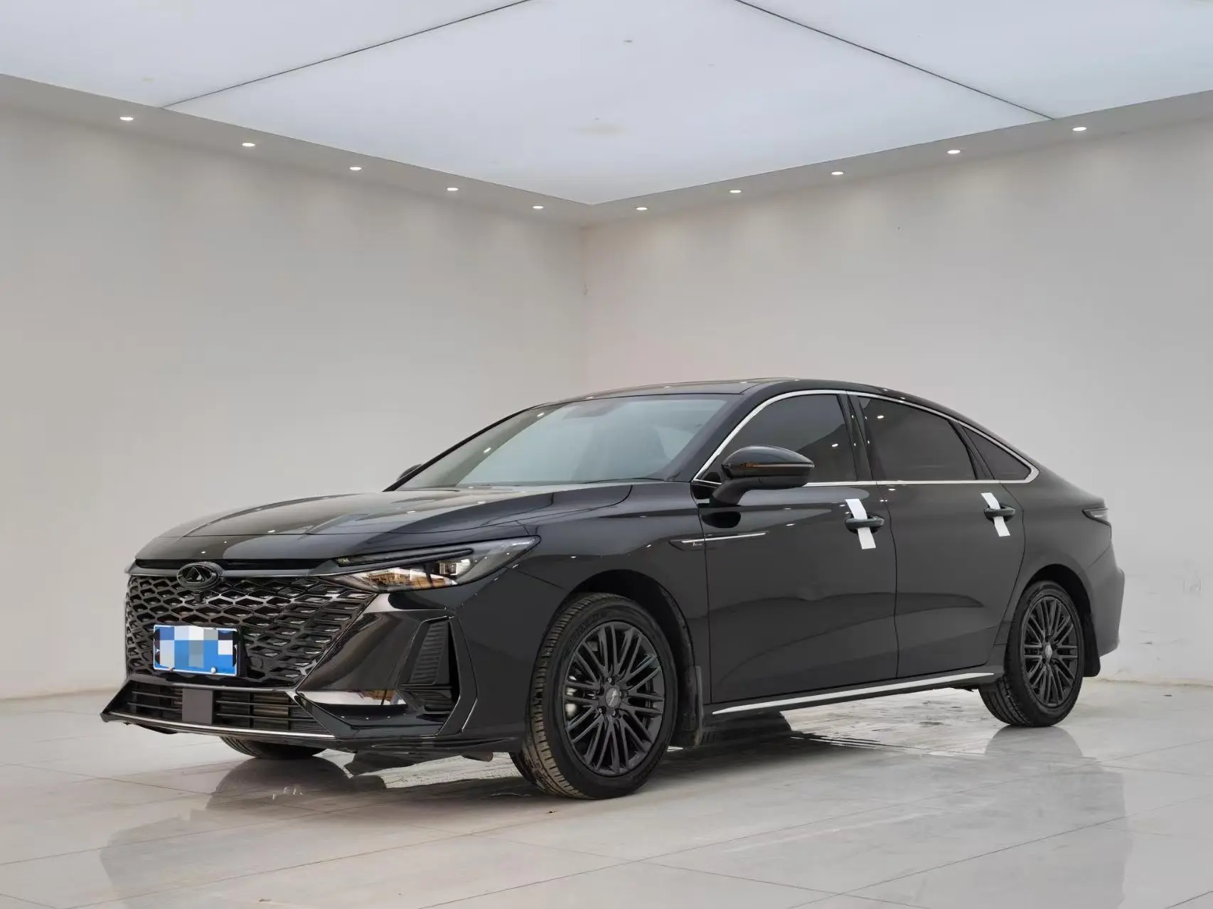 Chery Arrizo 8  из Китая