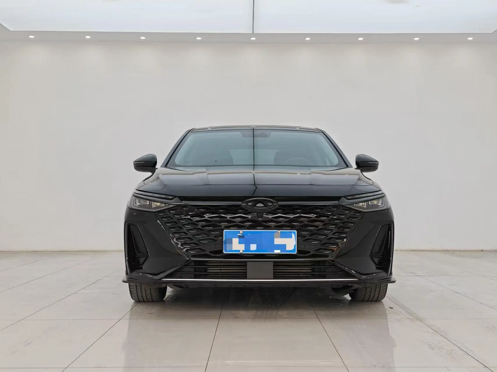 Chery Arrizo 8  из Китая