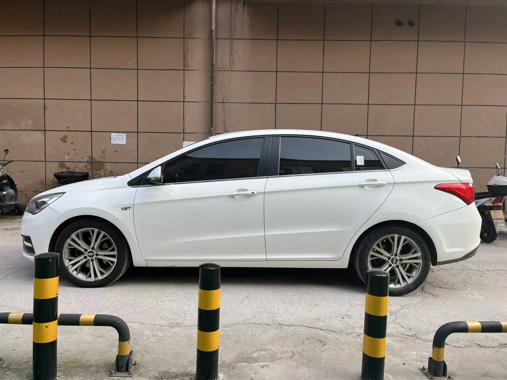 Chery Arrizo 5  из Китая