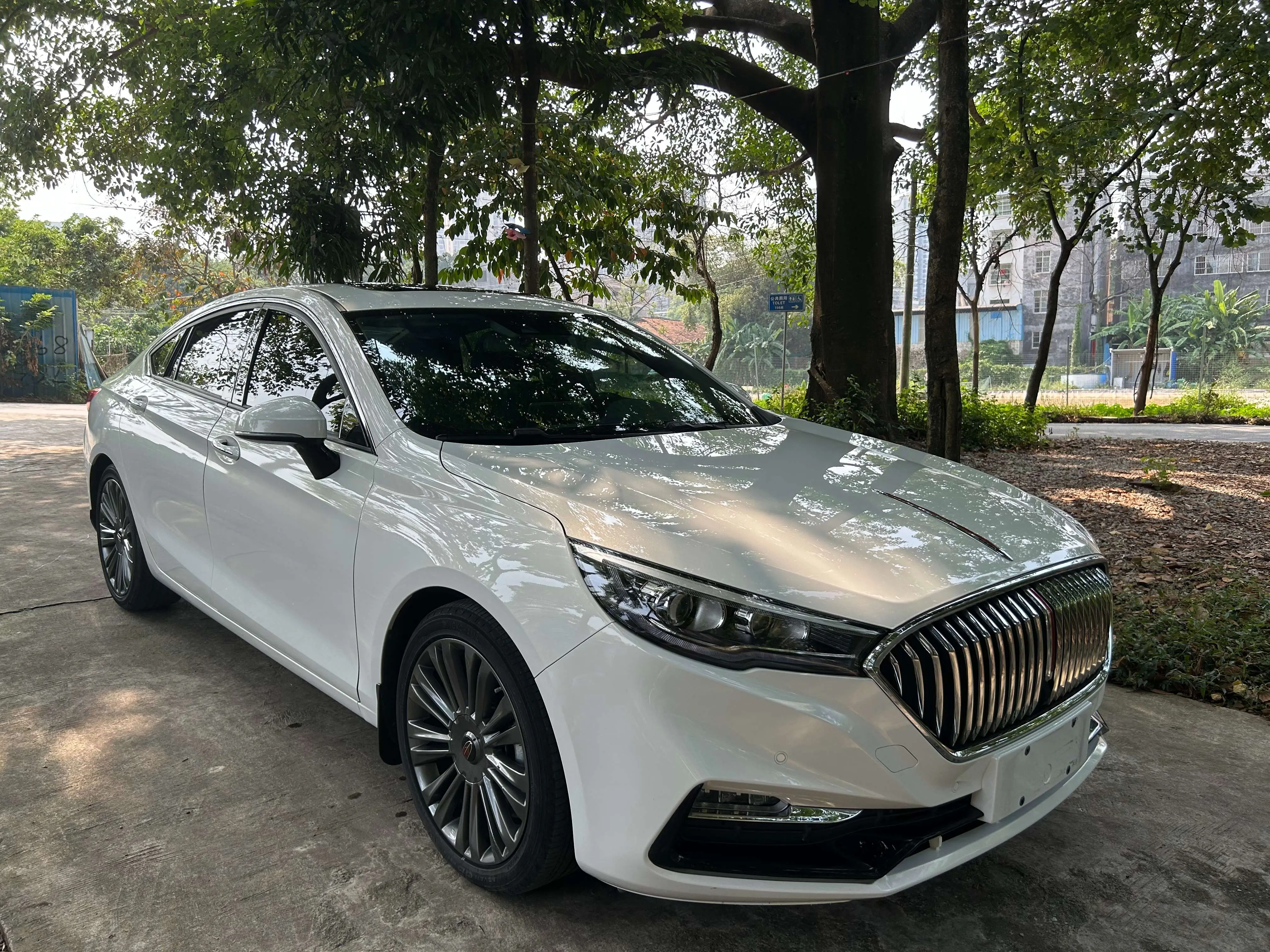 Hongqi H5 classic  из Китая