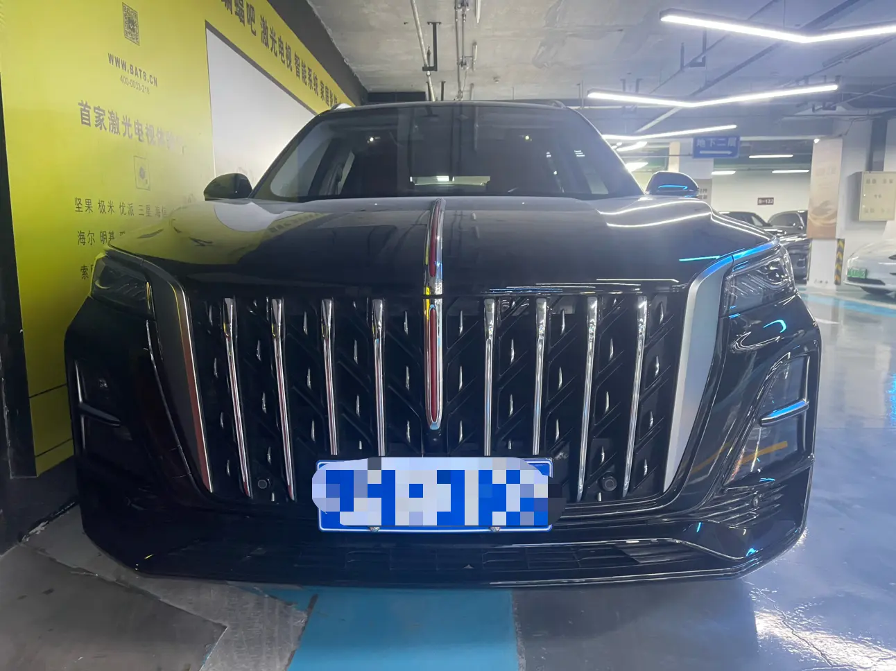 Hongqi HS5  из Китая