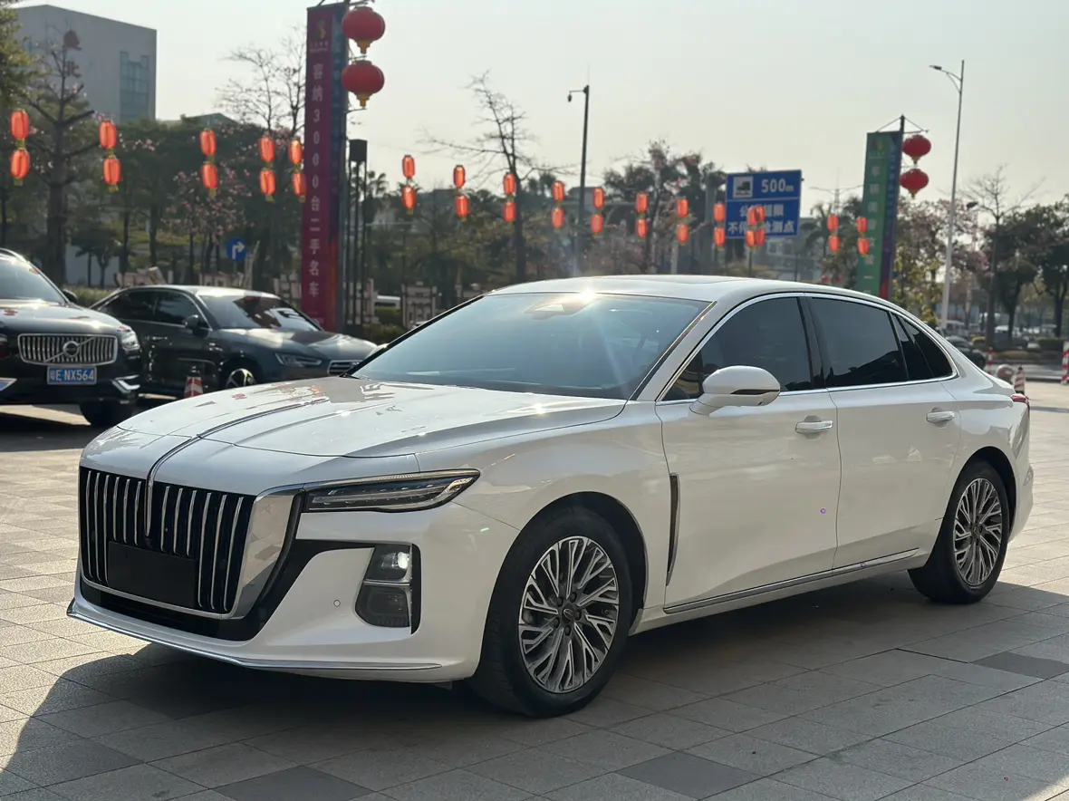 Hongqi H5  из Китая
