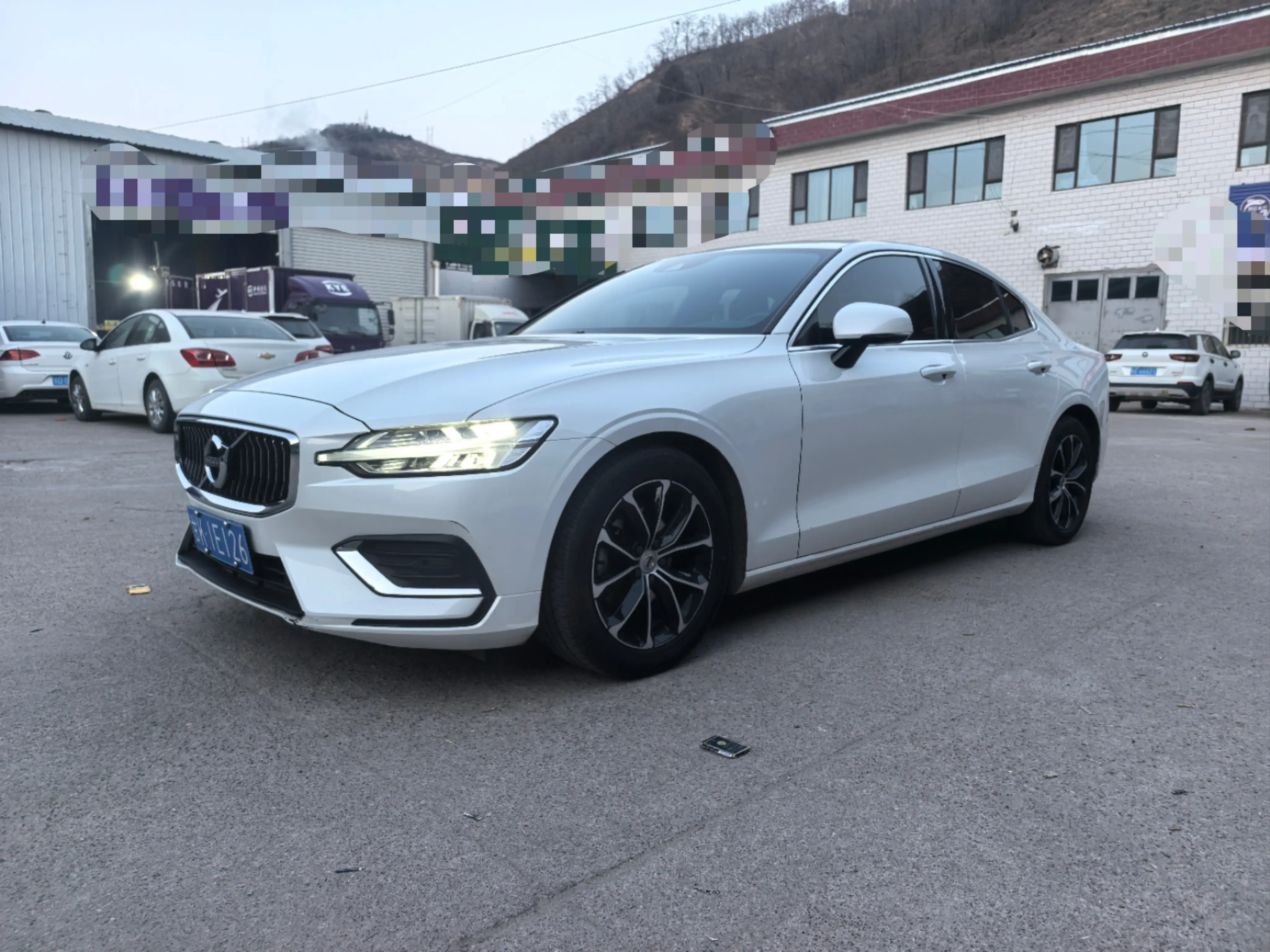 Volvo S60  из Китая