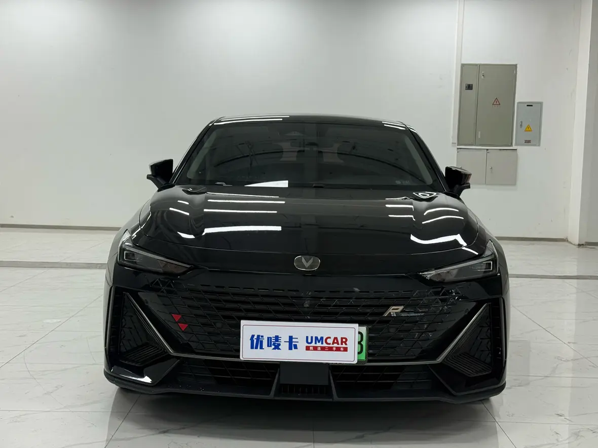 Changan UNI-V  из Китая