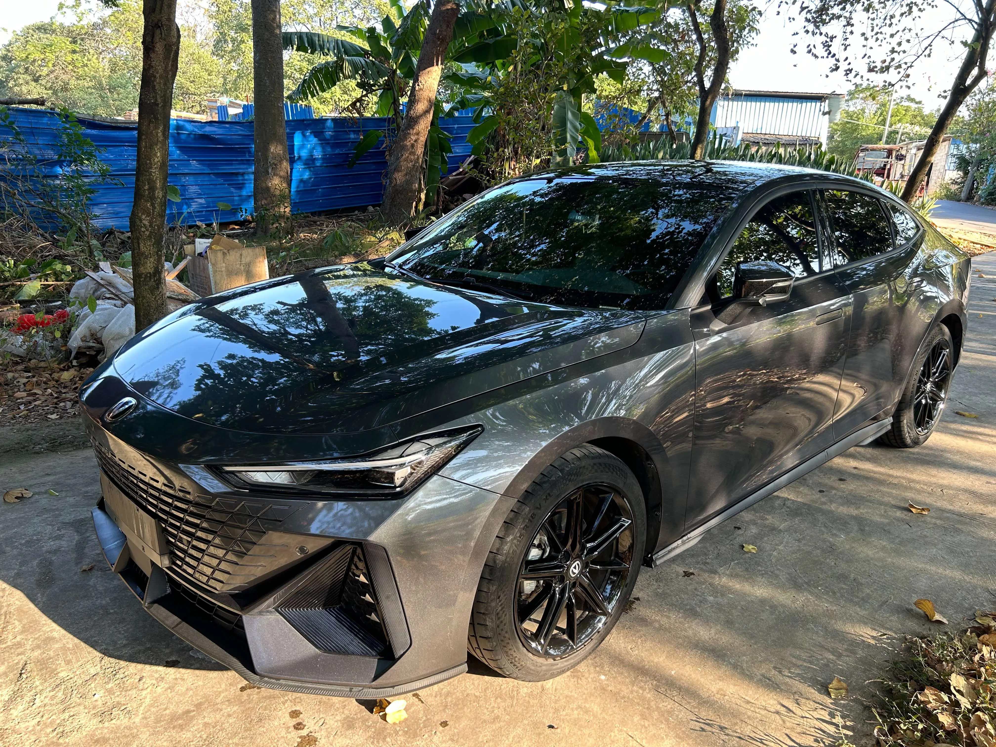 Changan UNI-V  из Китая