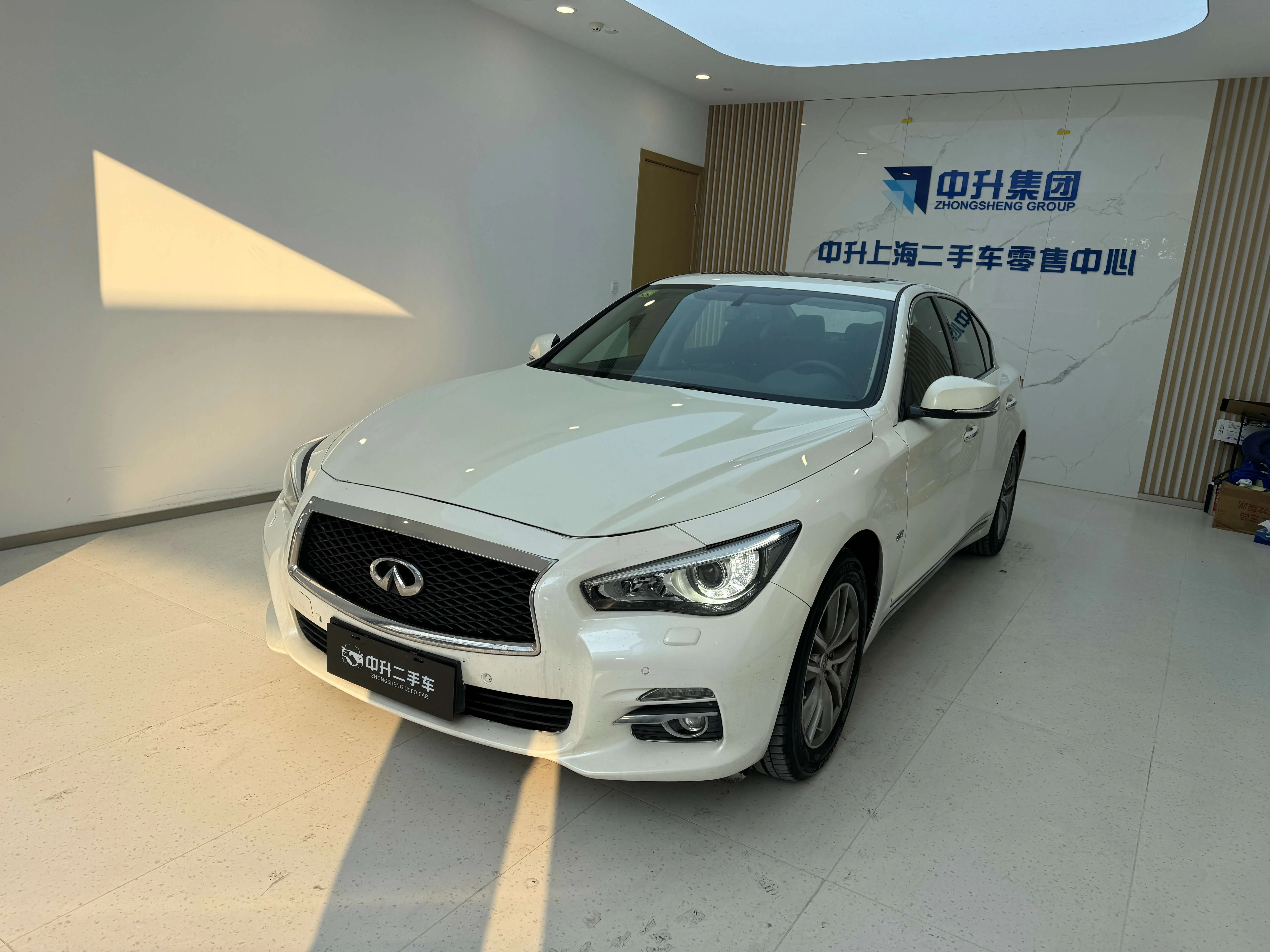 Infiniti Q50L  из Китая