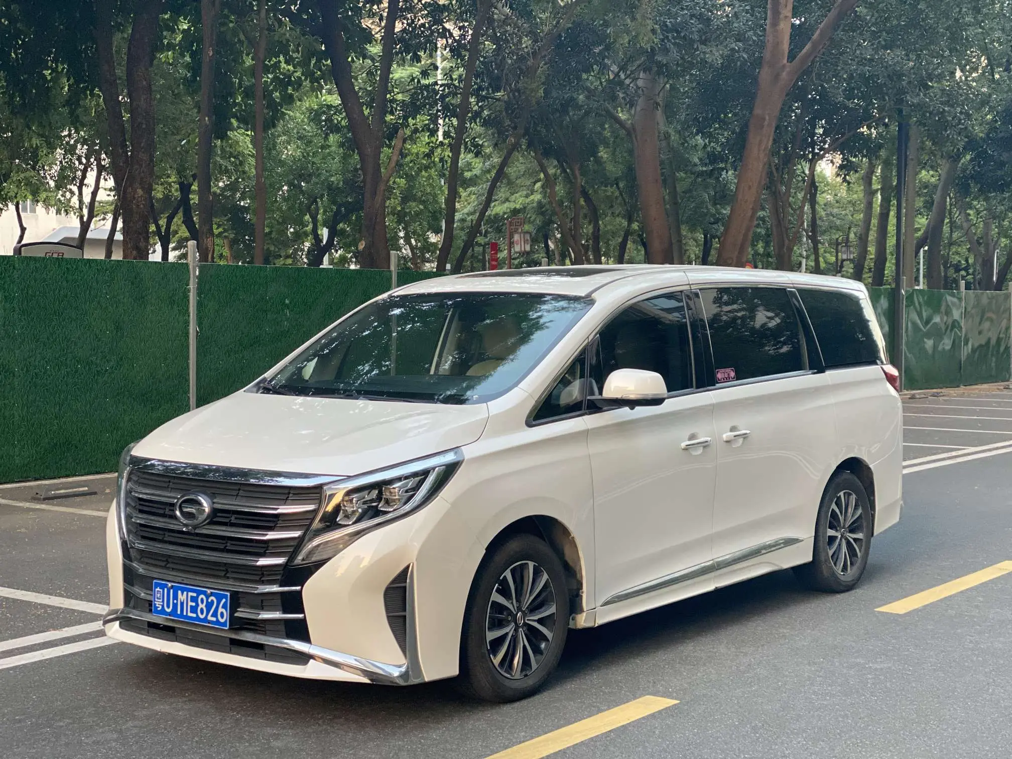 GAC Trumpchi M8  из Китая