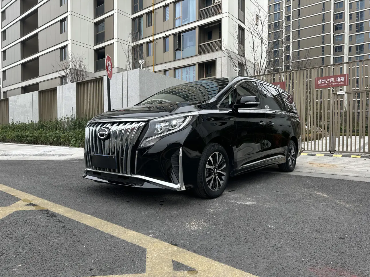 GAC Trumpchi M8  из Китая