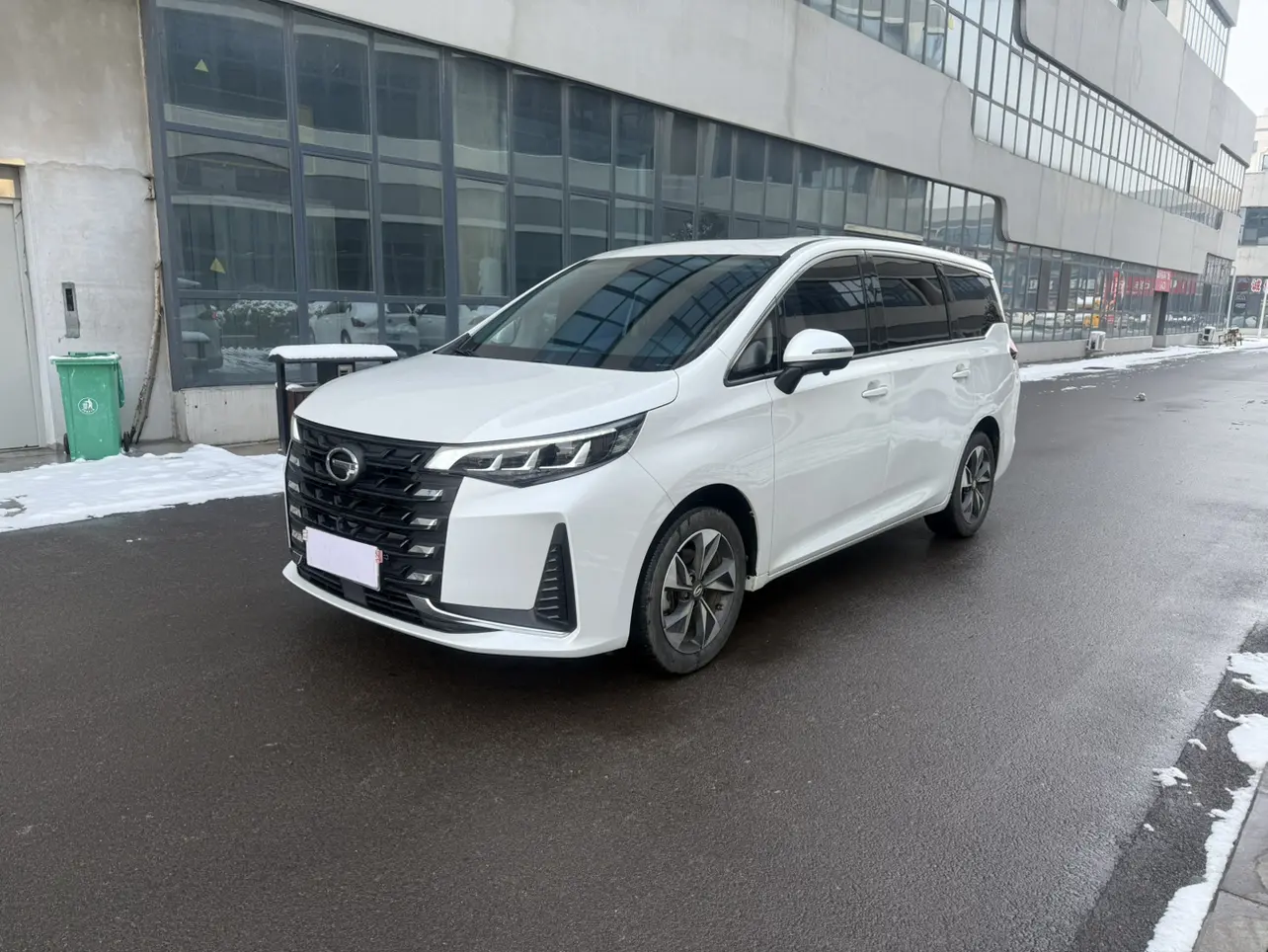 GAC Trumpchi M6  из Китая