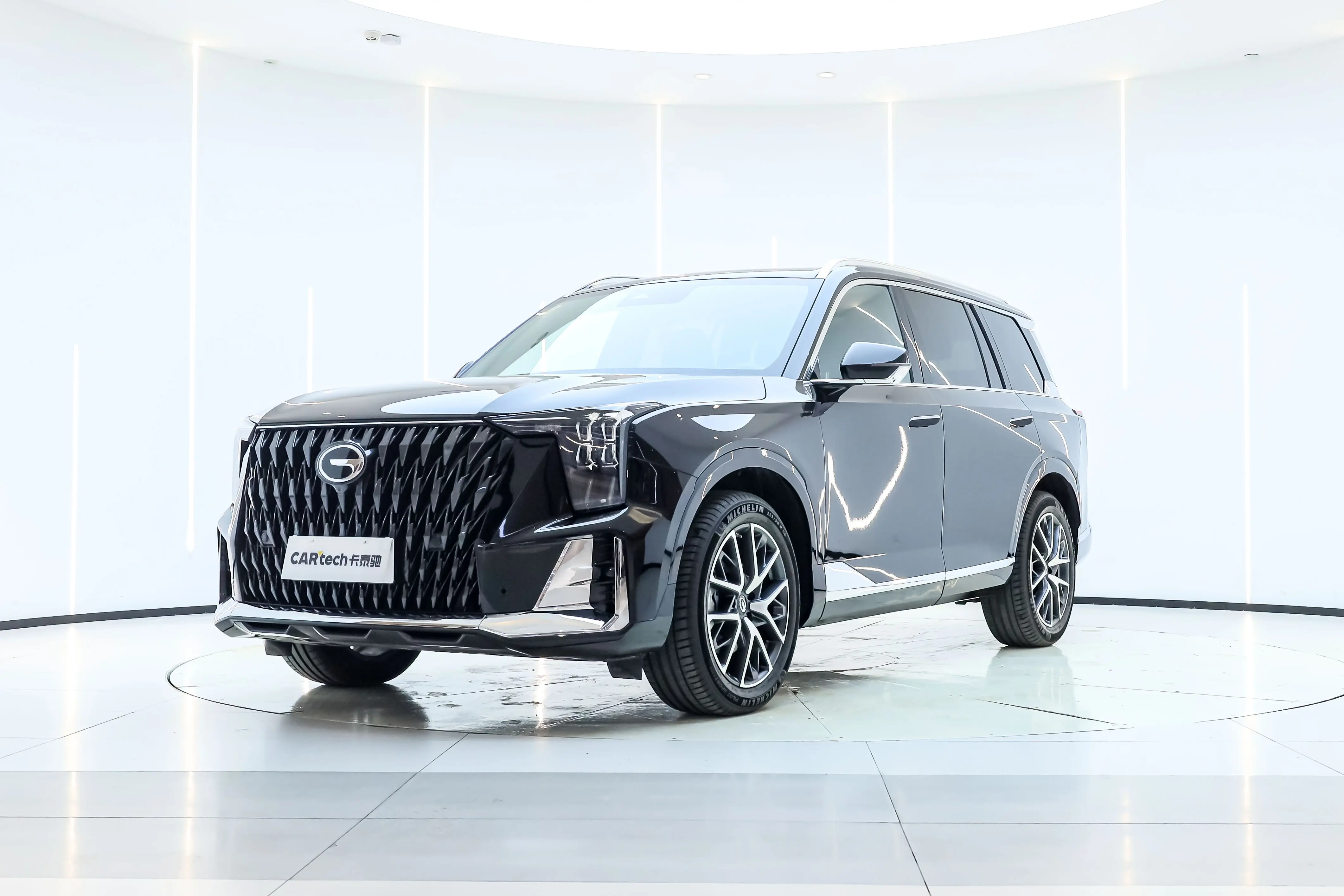 GAC Trumpchi GS8  из Китая