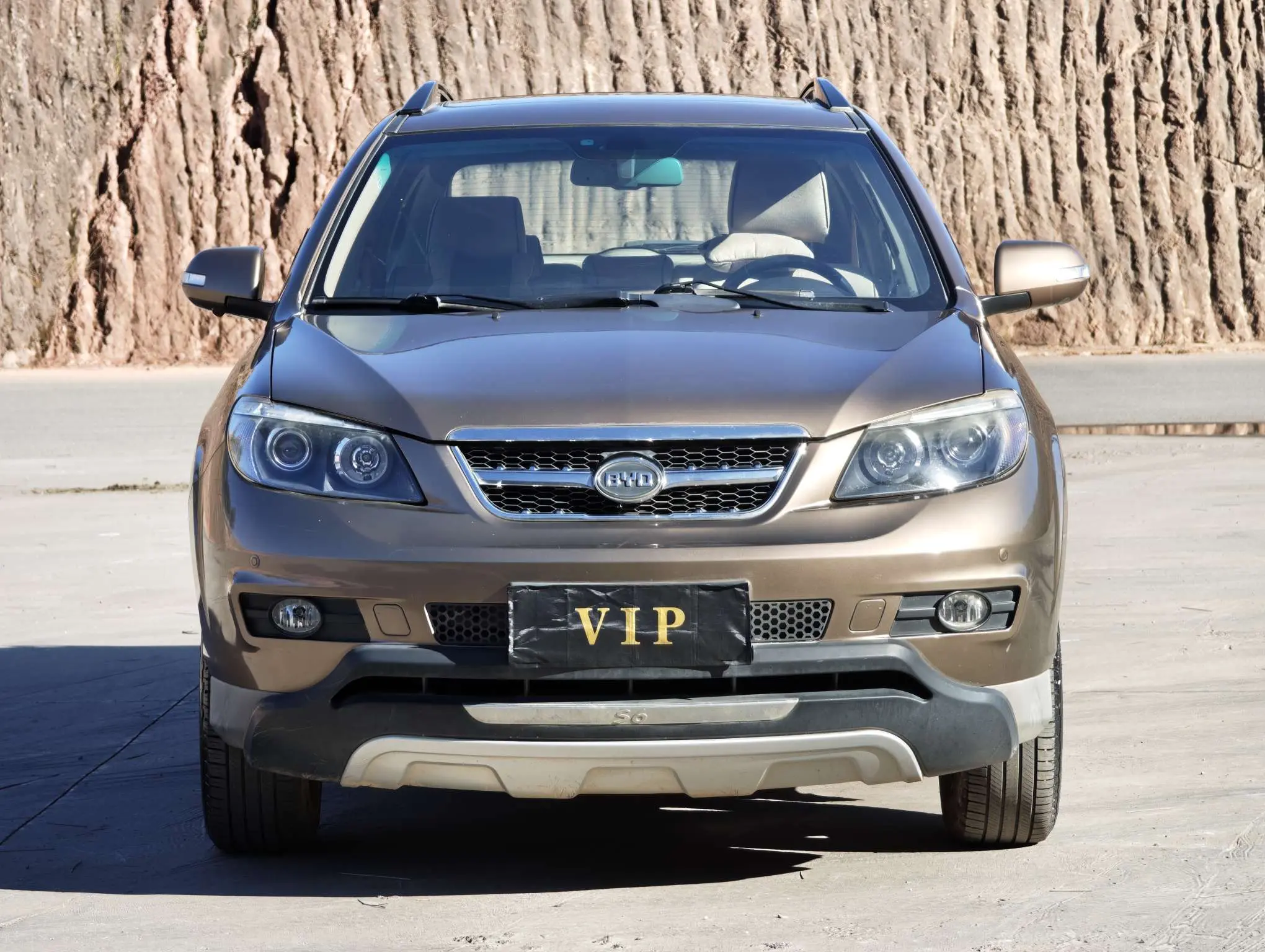 BYD S6  из Китая