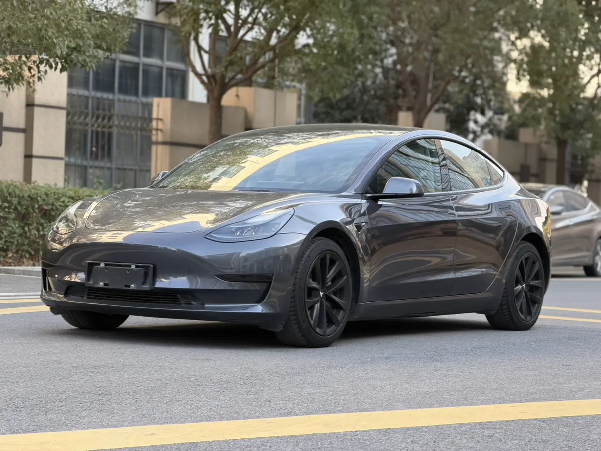 Tesla Model 3  из Китая