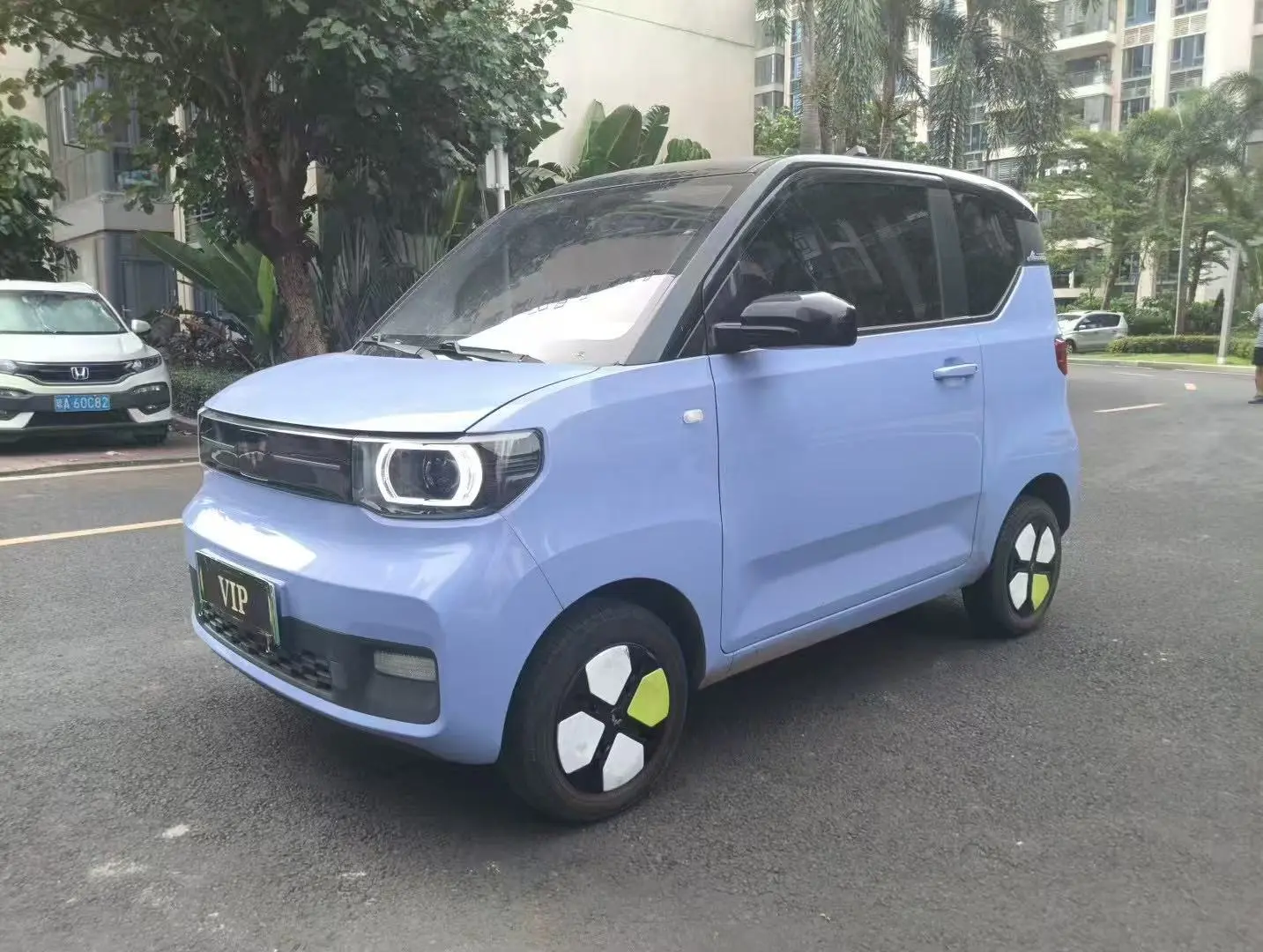 Wuling Hongguang MINIEV  из Китая