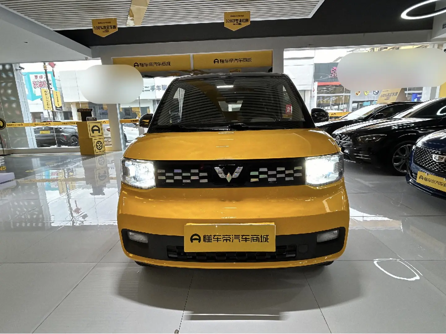 Wuling Hongguang MINIEV  из Китая