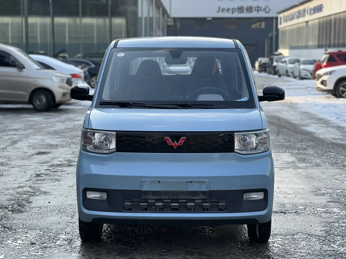 Wuling Hongguang MINIEV  из Китая