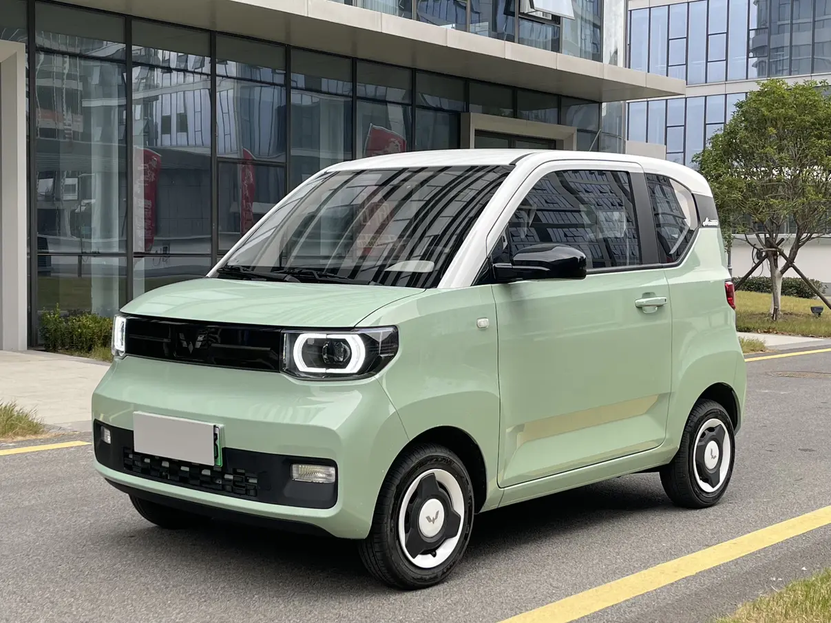 Wuling Hongguang MINIEV  из Китая