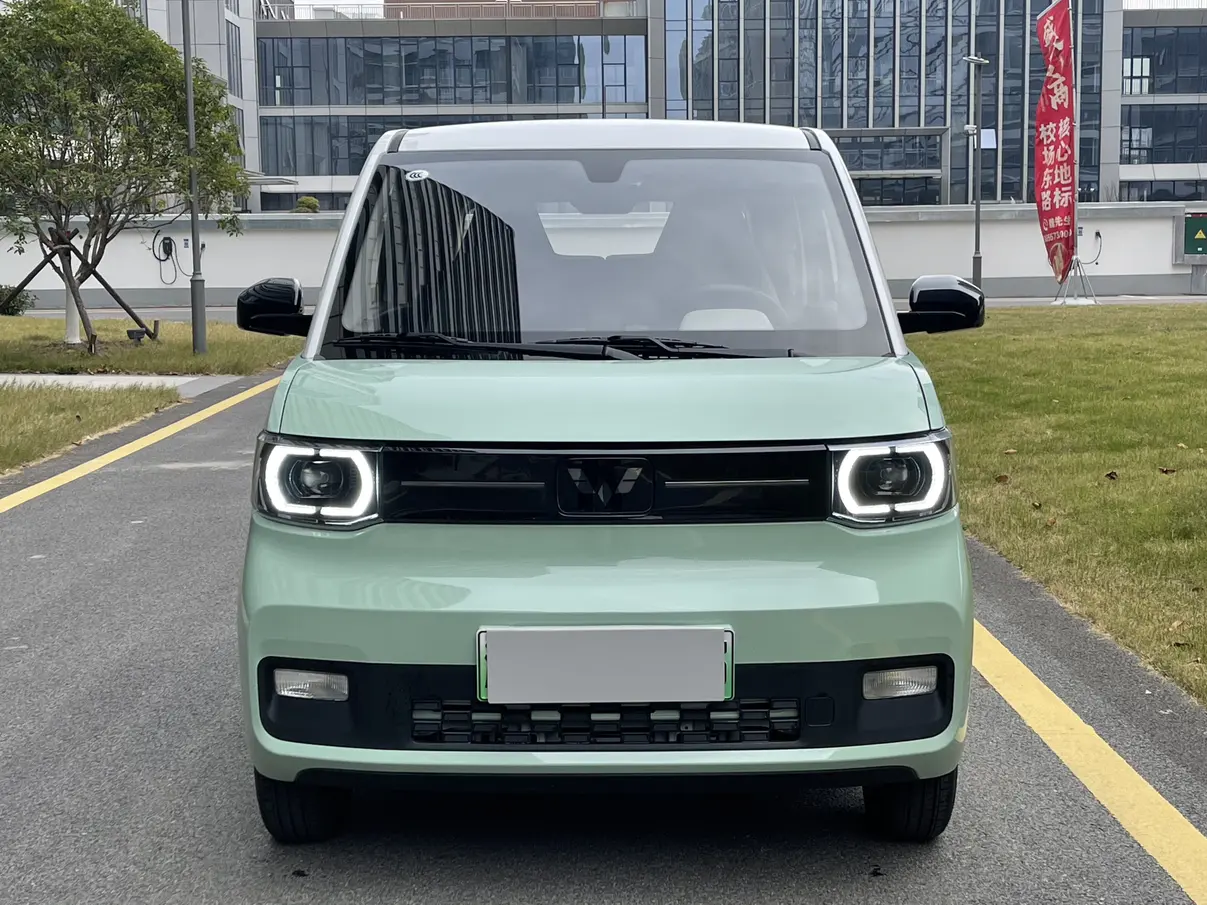 Wuling Hongguang MINIEV  из Китая