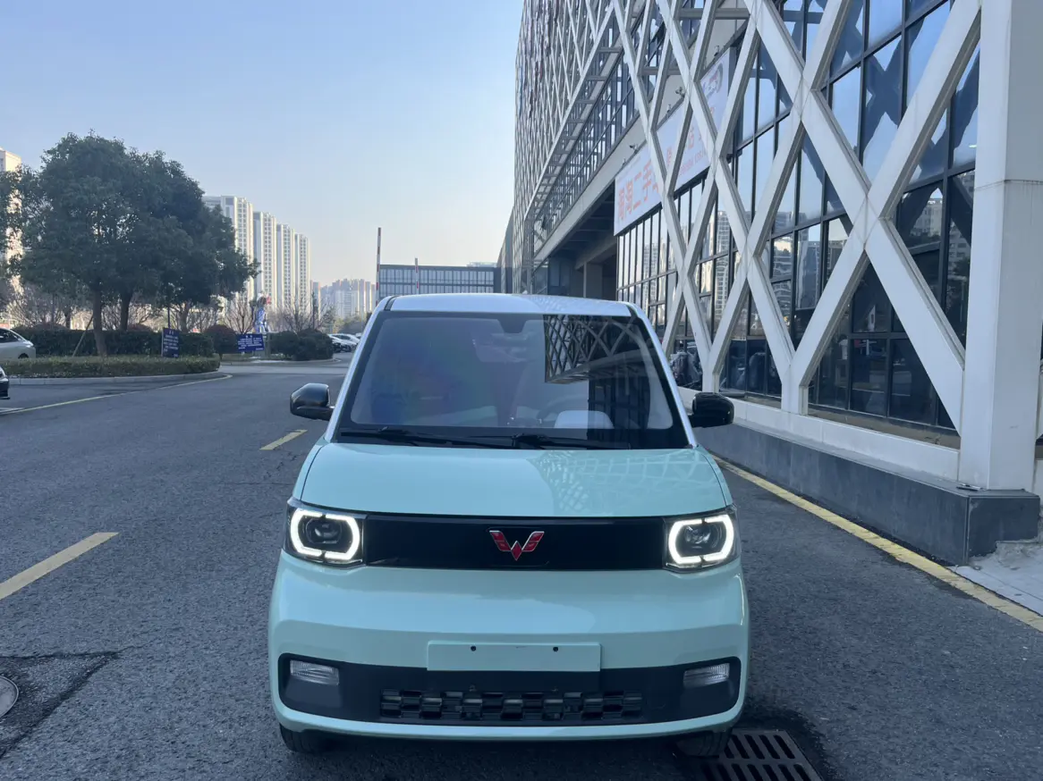 Wuling Hongguang MINIEV  из Китая