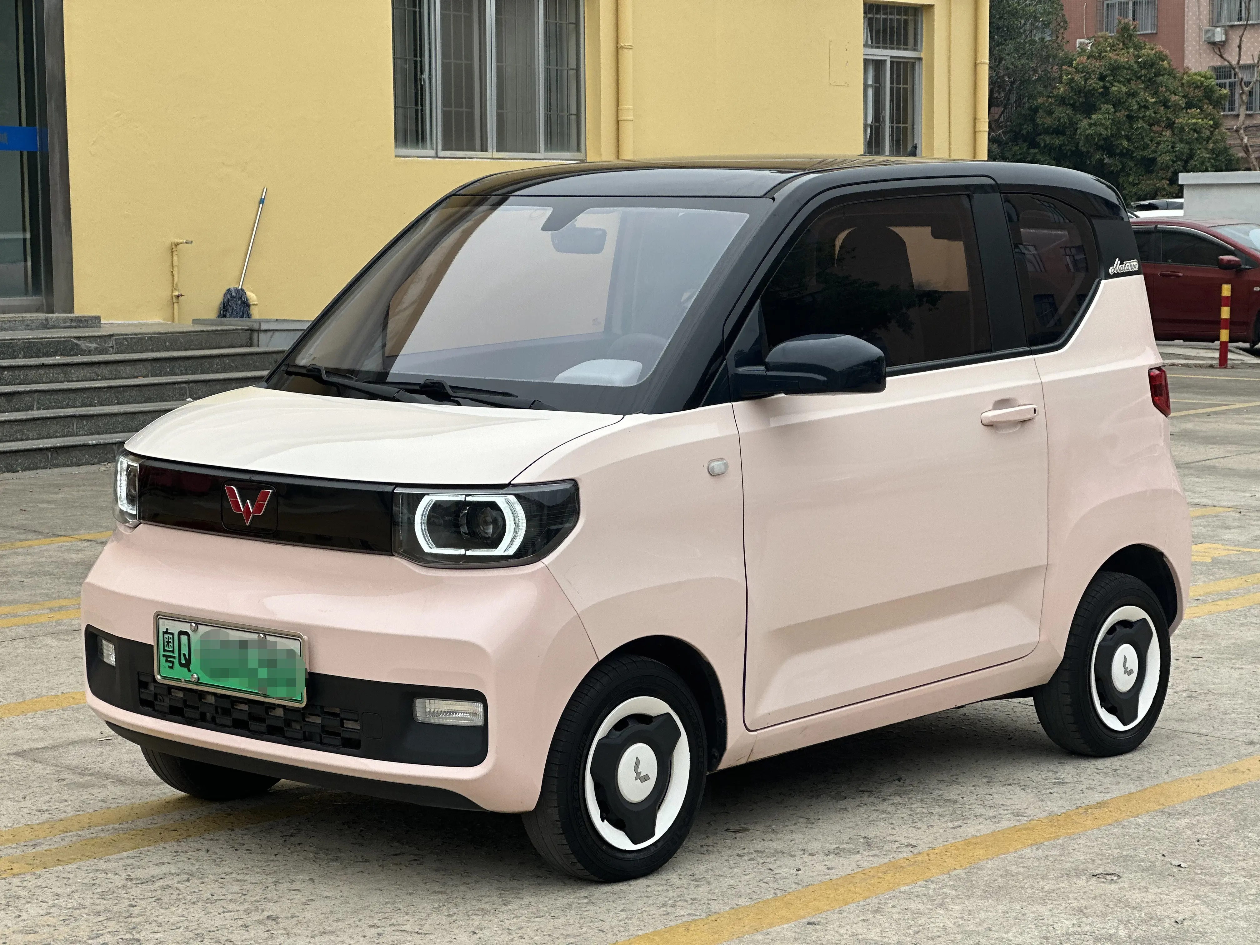 Wuling Hongguang MINIEV  из Китая