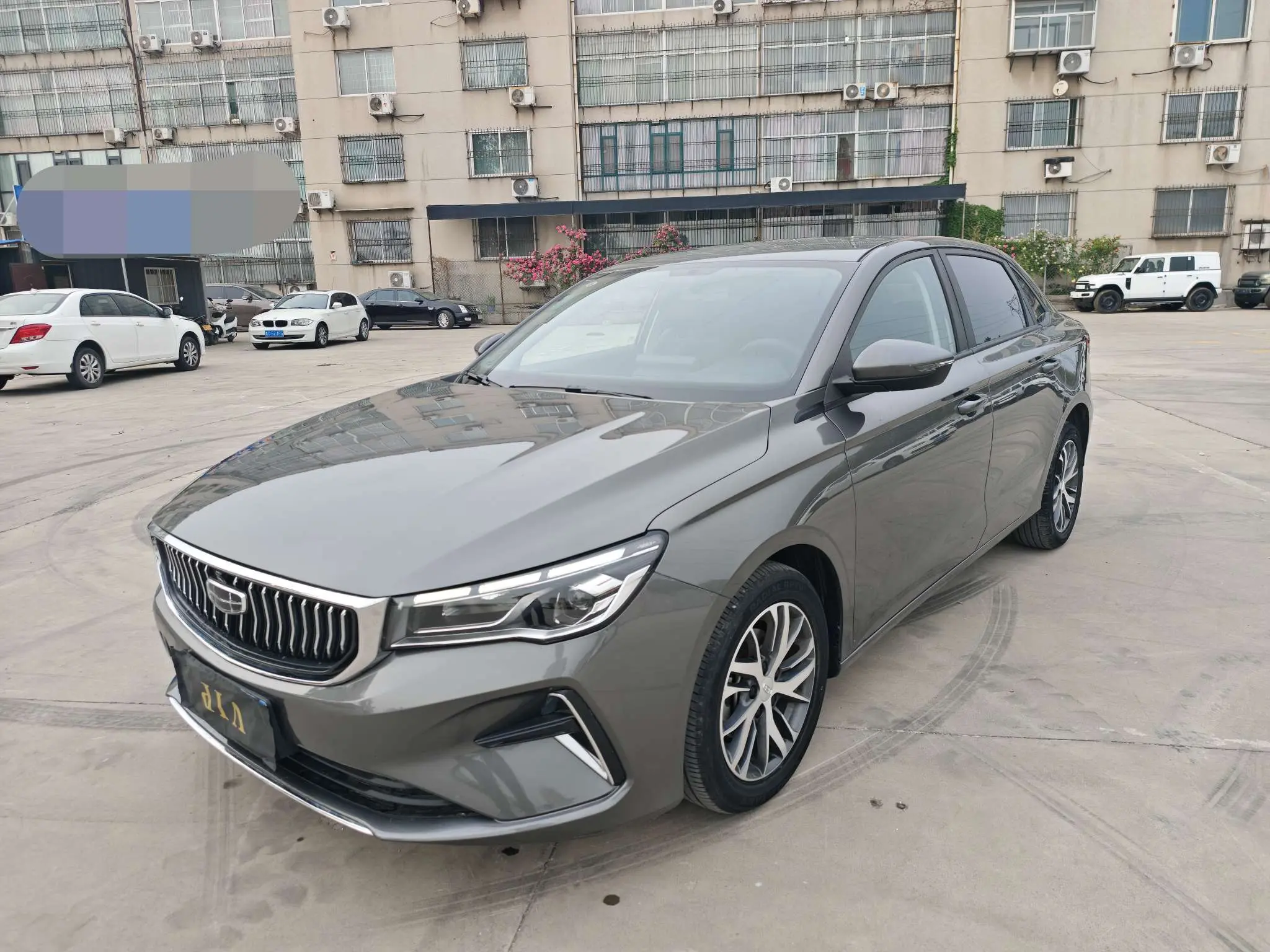 Geely Emgrand  из Китая