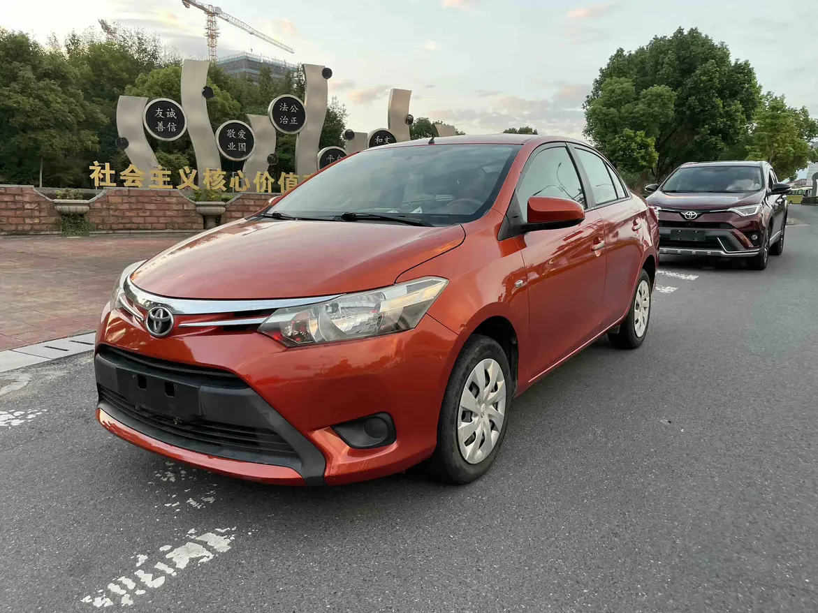 Toyota Vios  из Китая