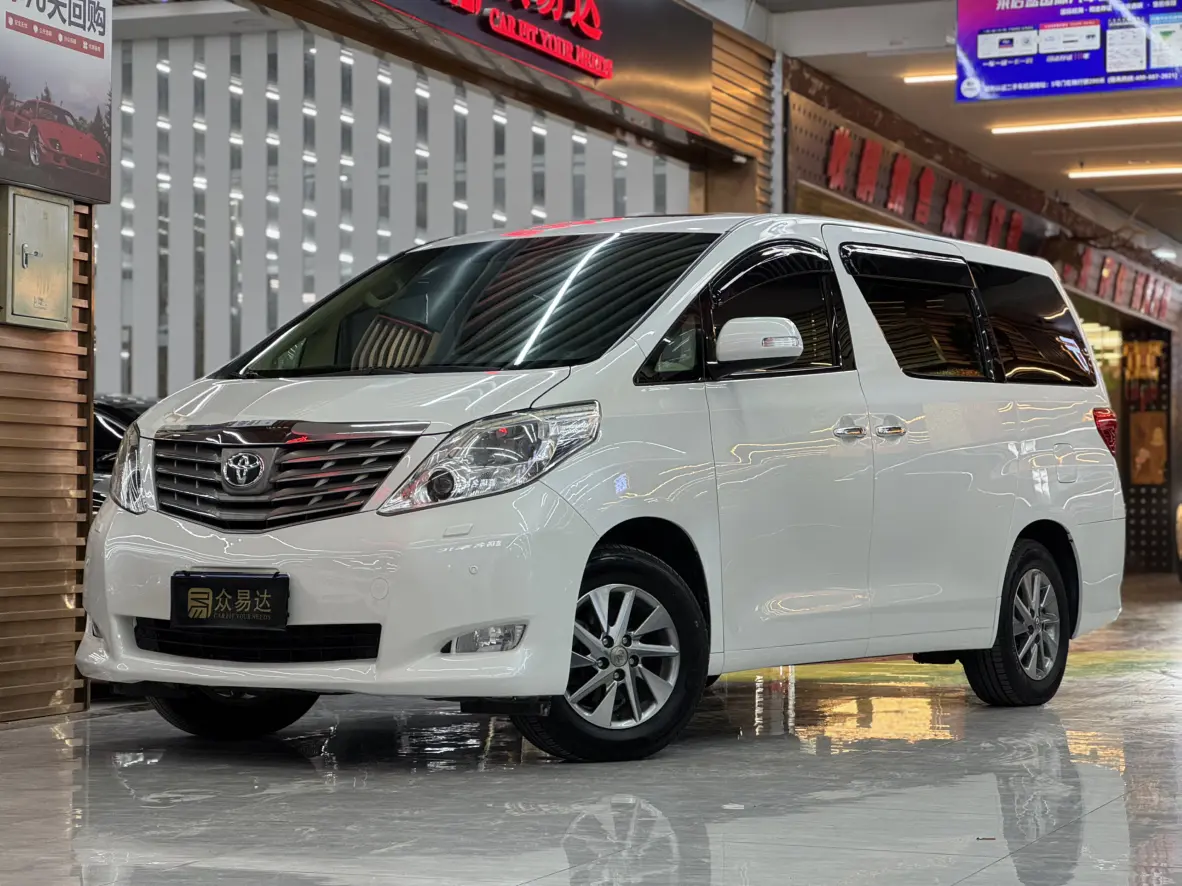 Toyota Alphard (Elfa)  из Китая