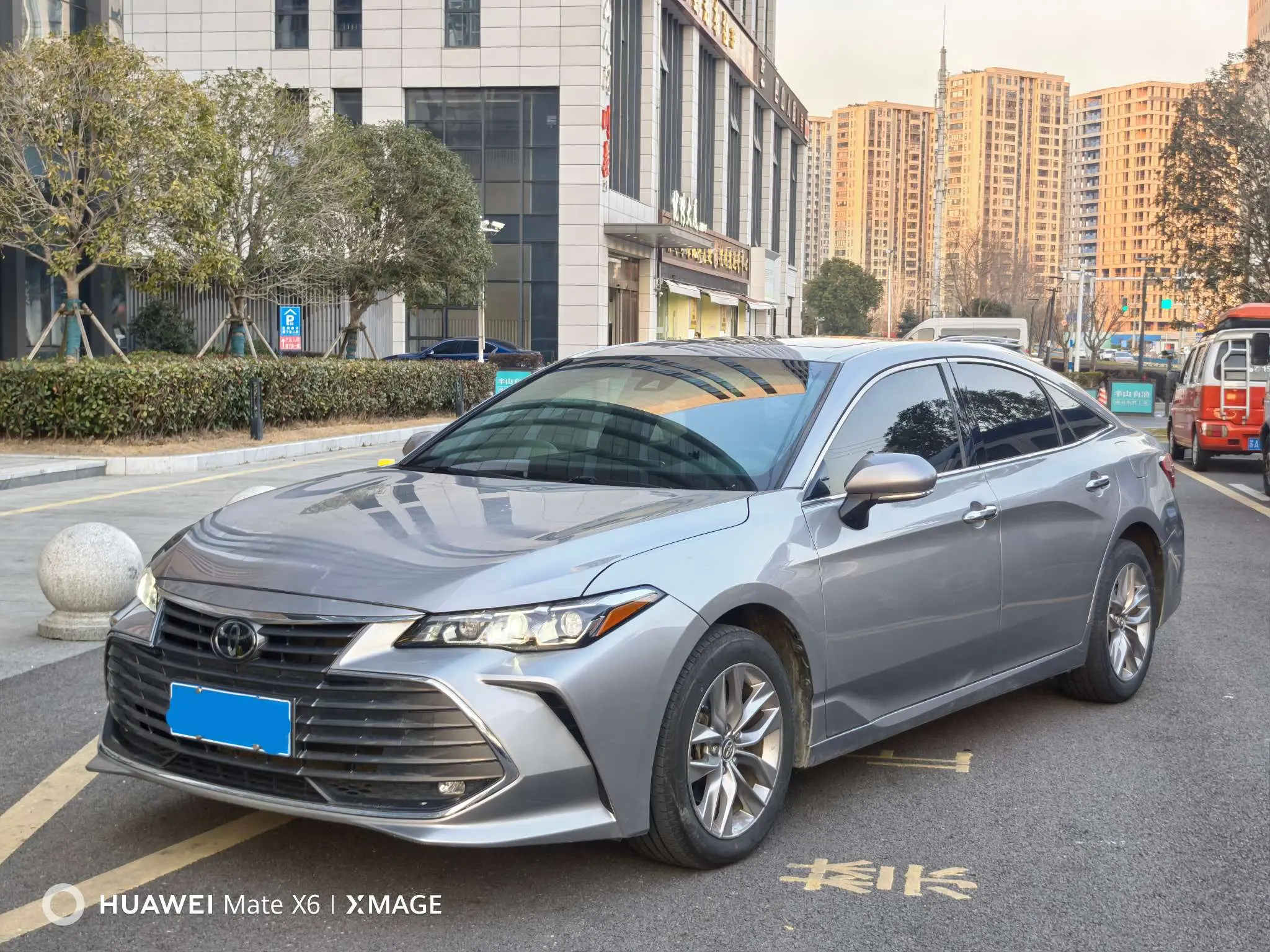 Toyota Avalon (Asian dragon)  из Китая