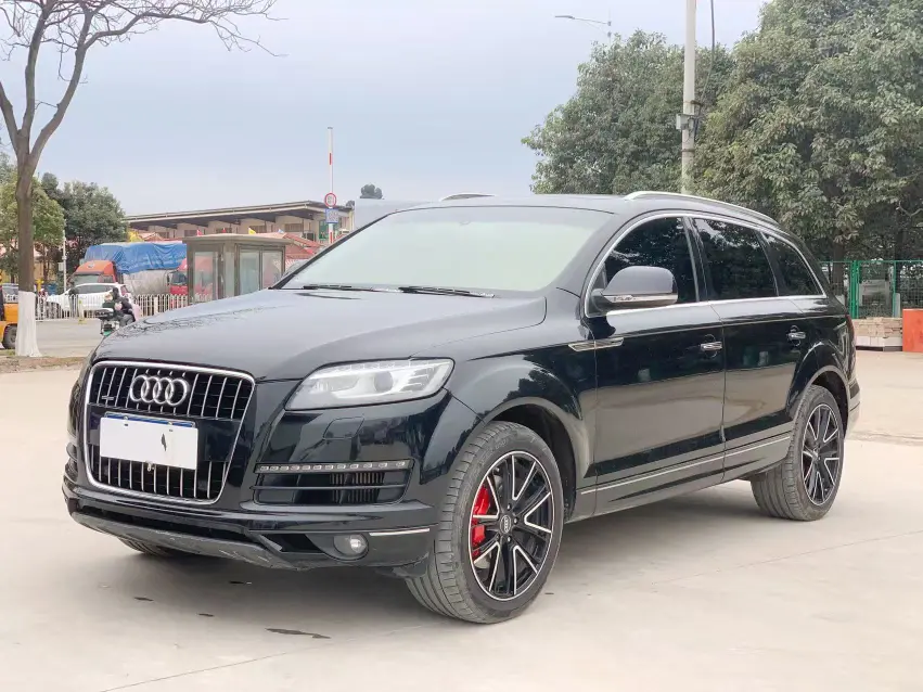 Audi Q7  из Китая