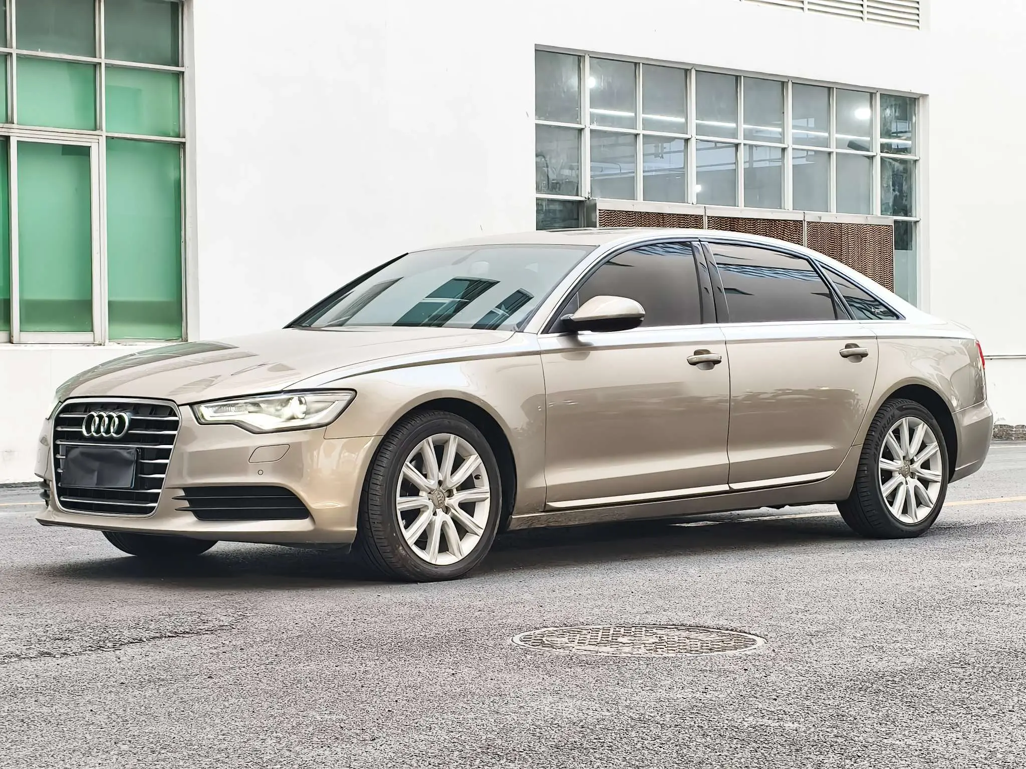 Audi A6L  из Китая