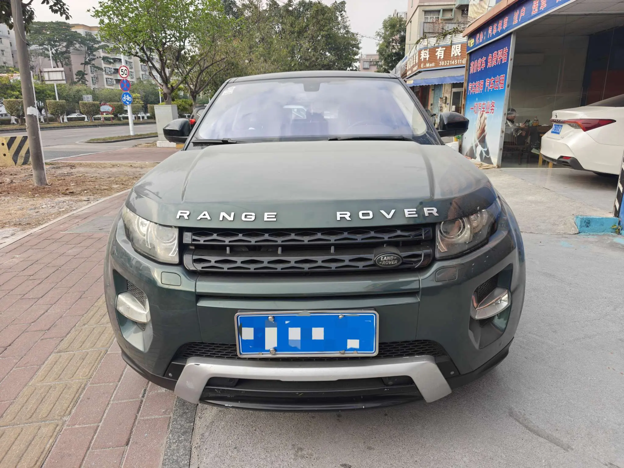 Land Rover Range Rover Evoque  из Китая