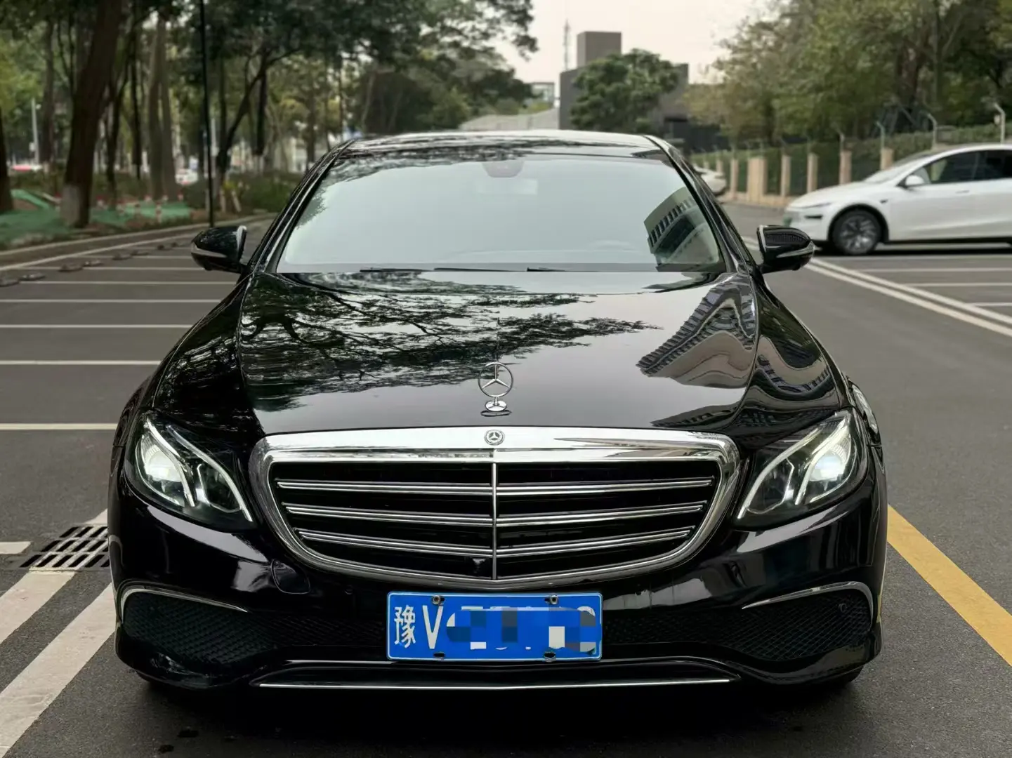 Mercedes-Benz E-Class  из Китая