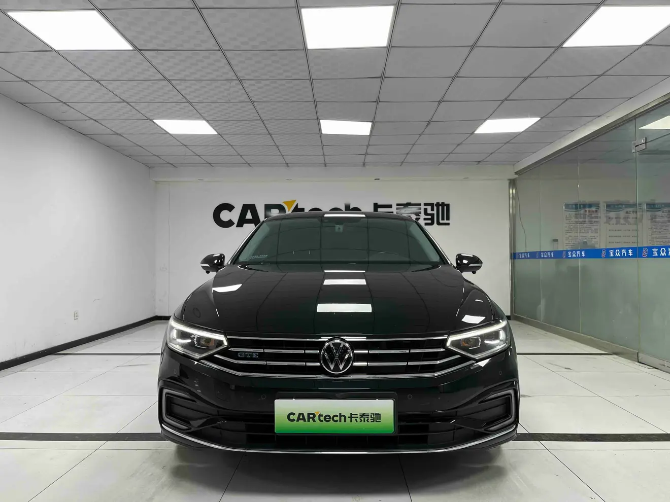 Volkswagen Magotan PHEV  из Китая