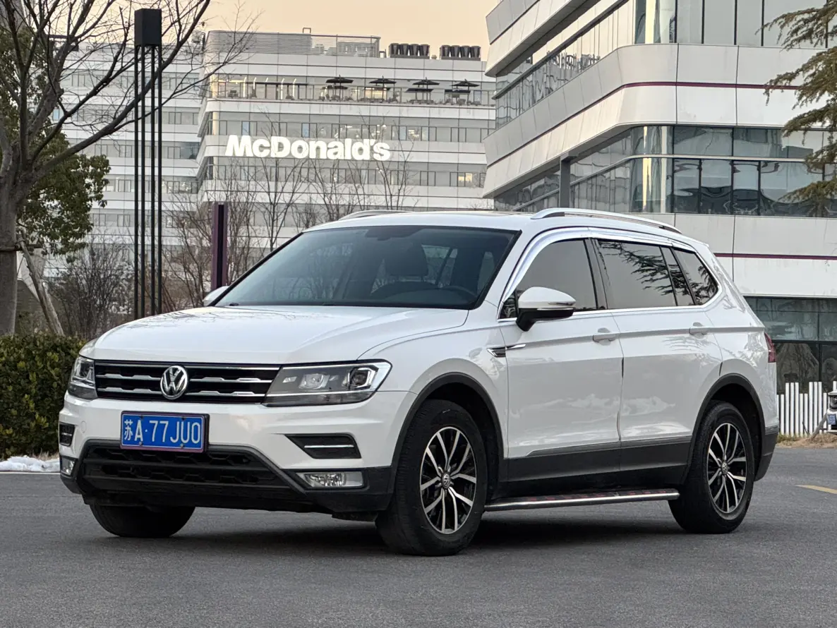 Volkswagen Tiguan L  из Китая