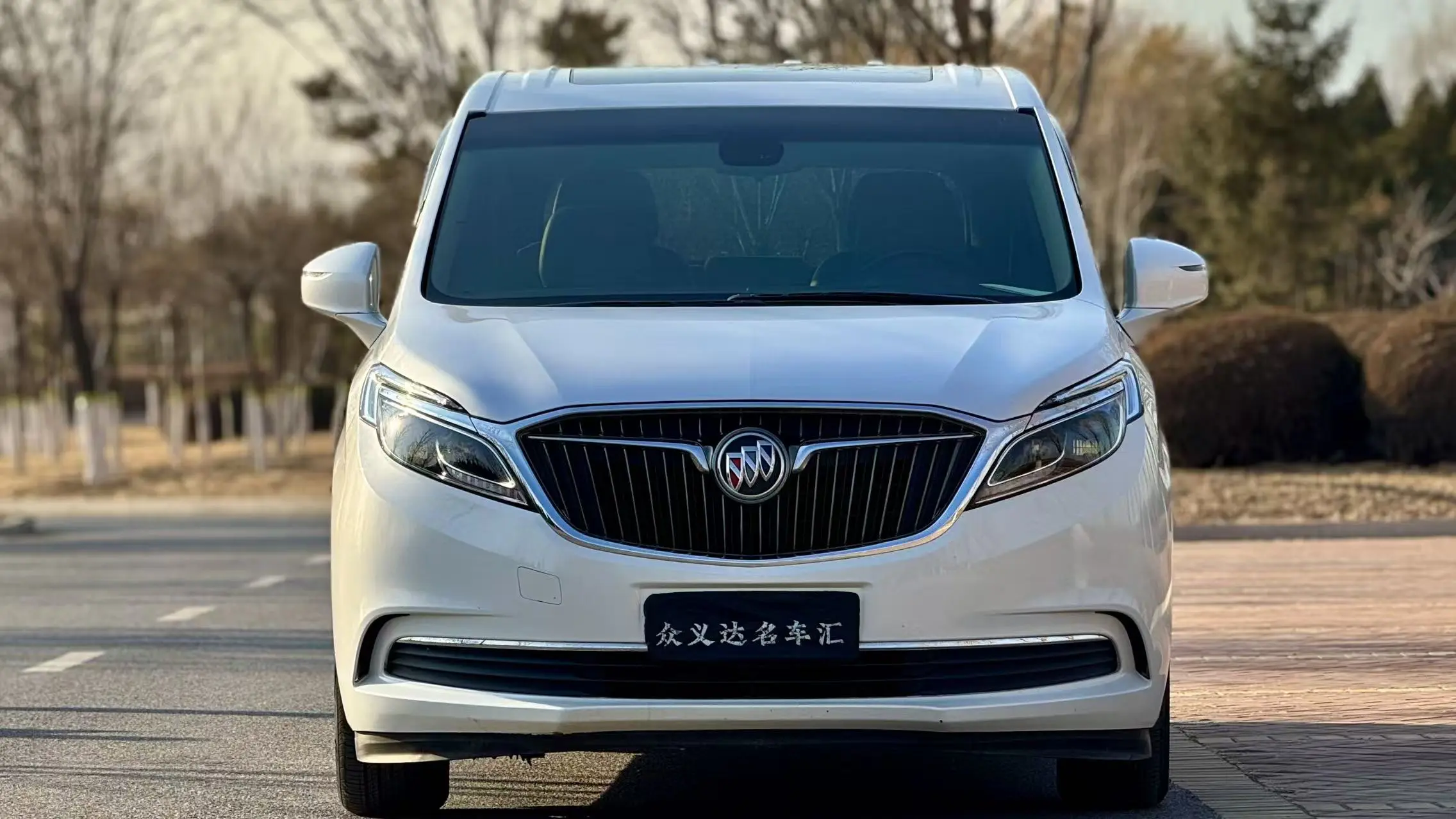 Buick GL8  из Китая