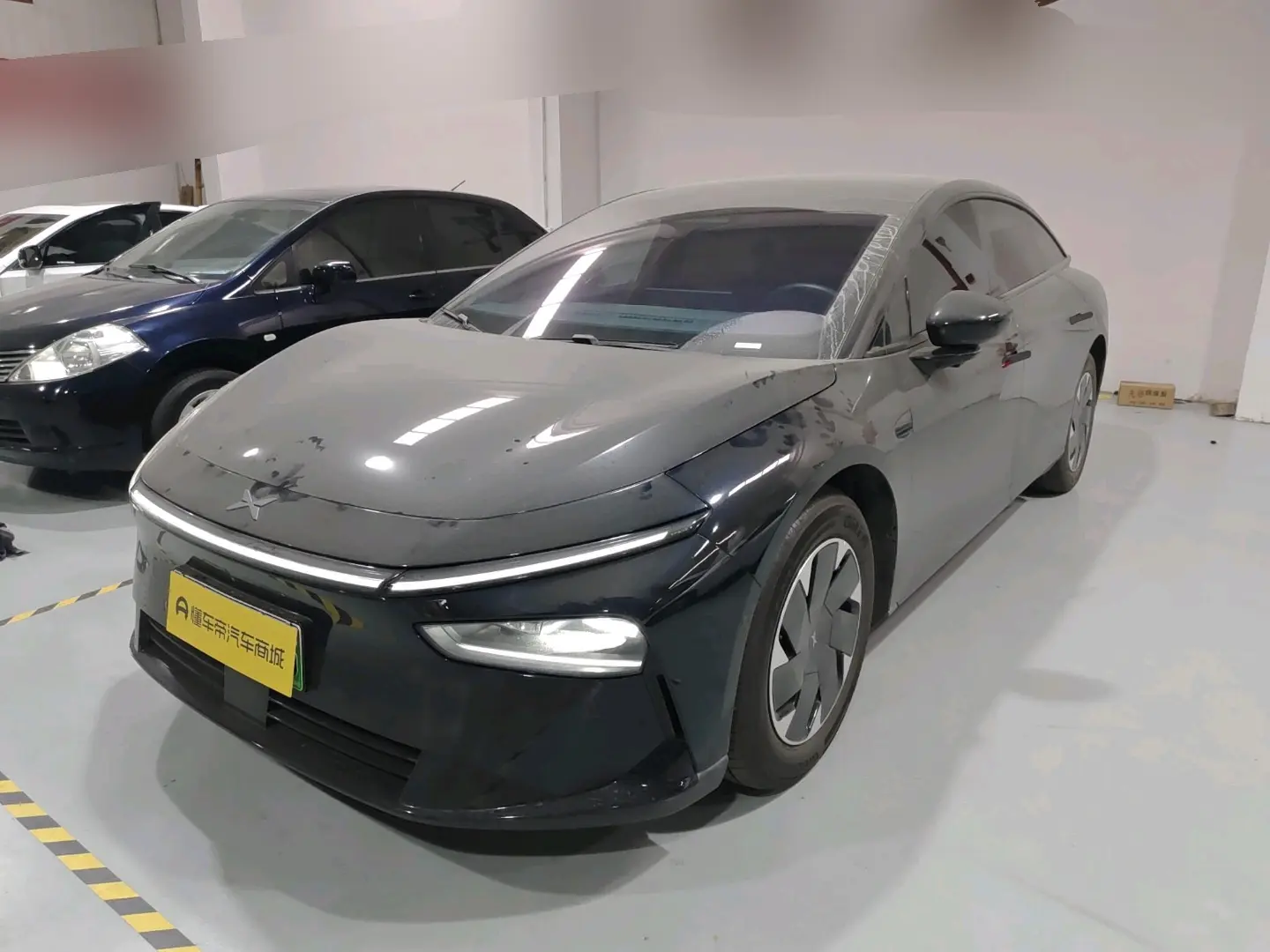 Xpeng P7+  из Китая