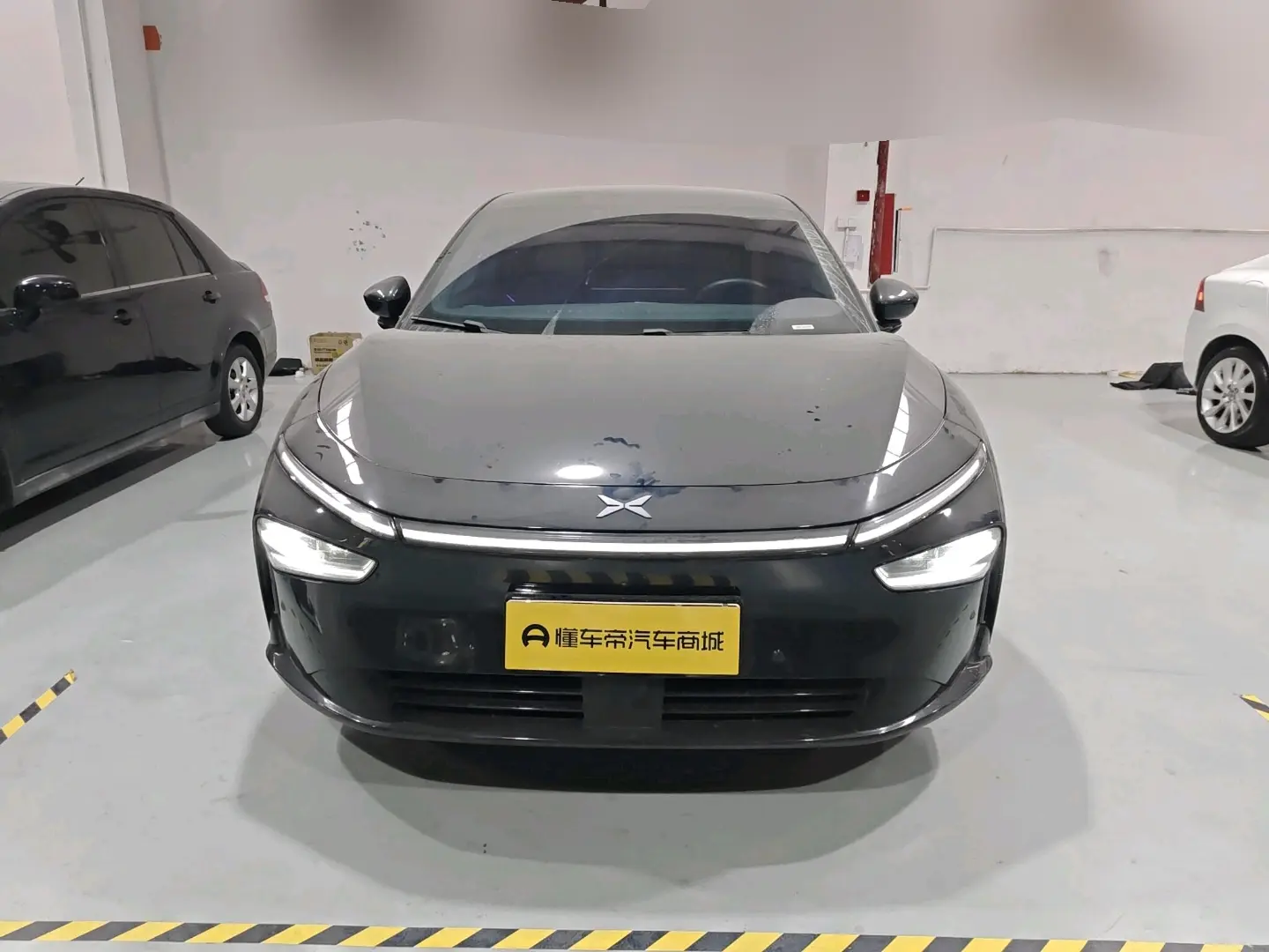 Xpeng P7+  из Китая