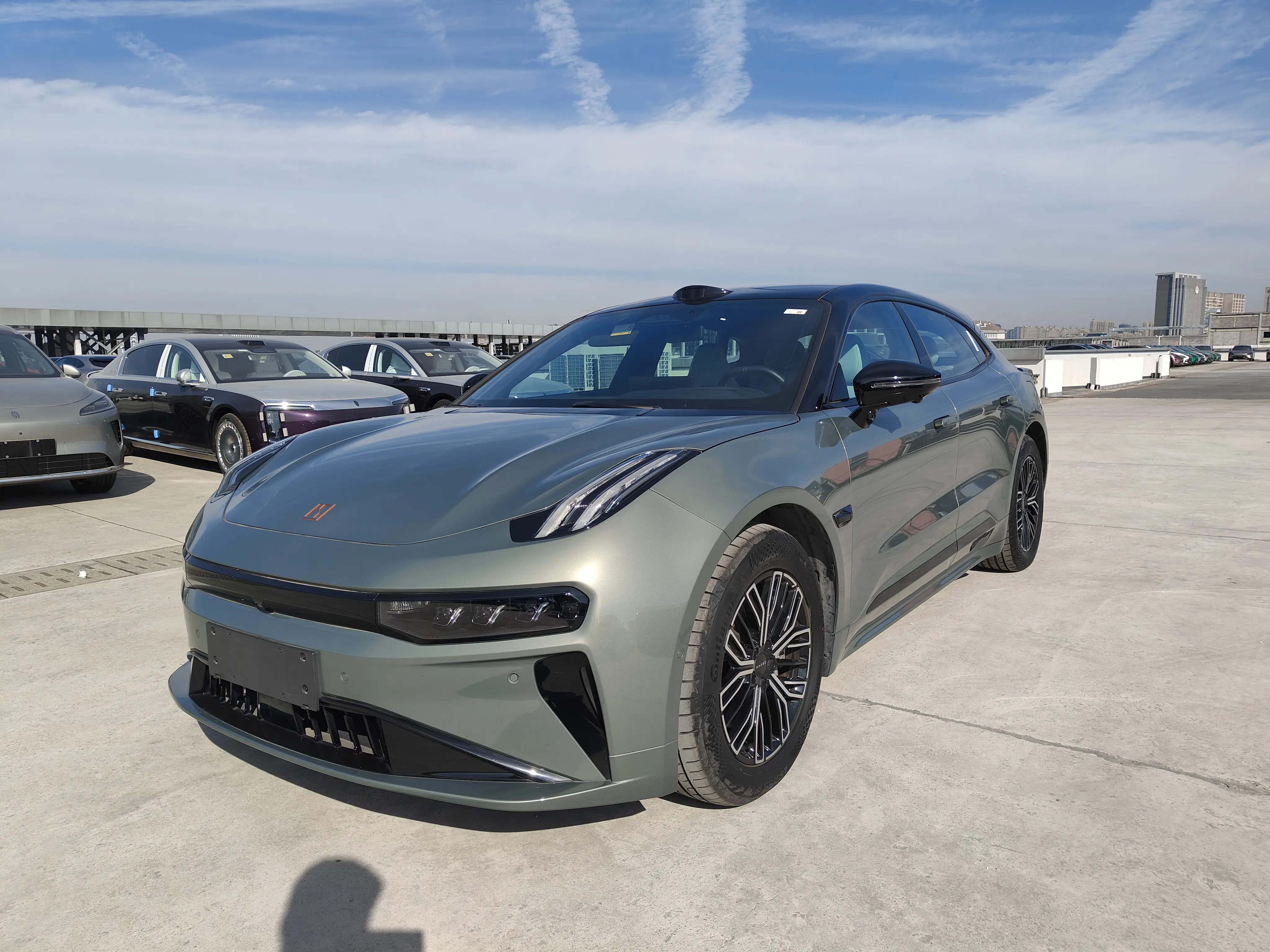 ZEEKR 001  из Китая