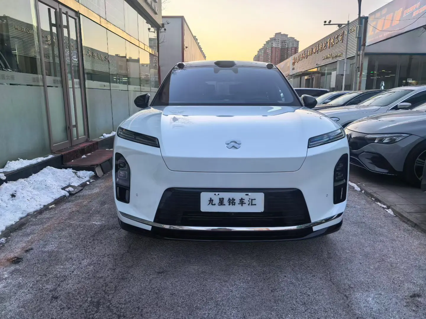 NIO ES8  из Китая