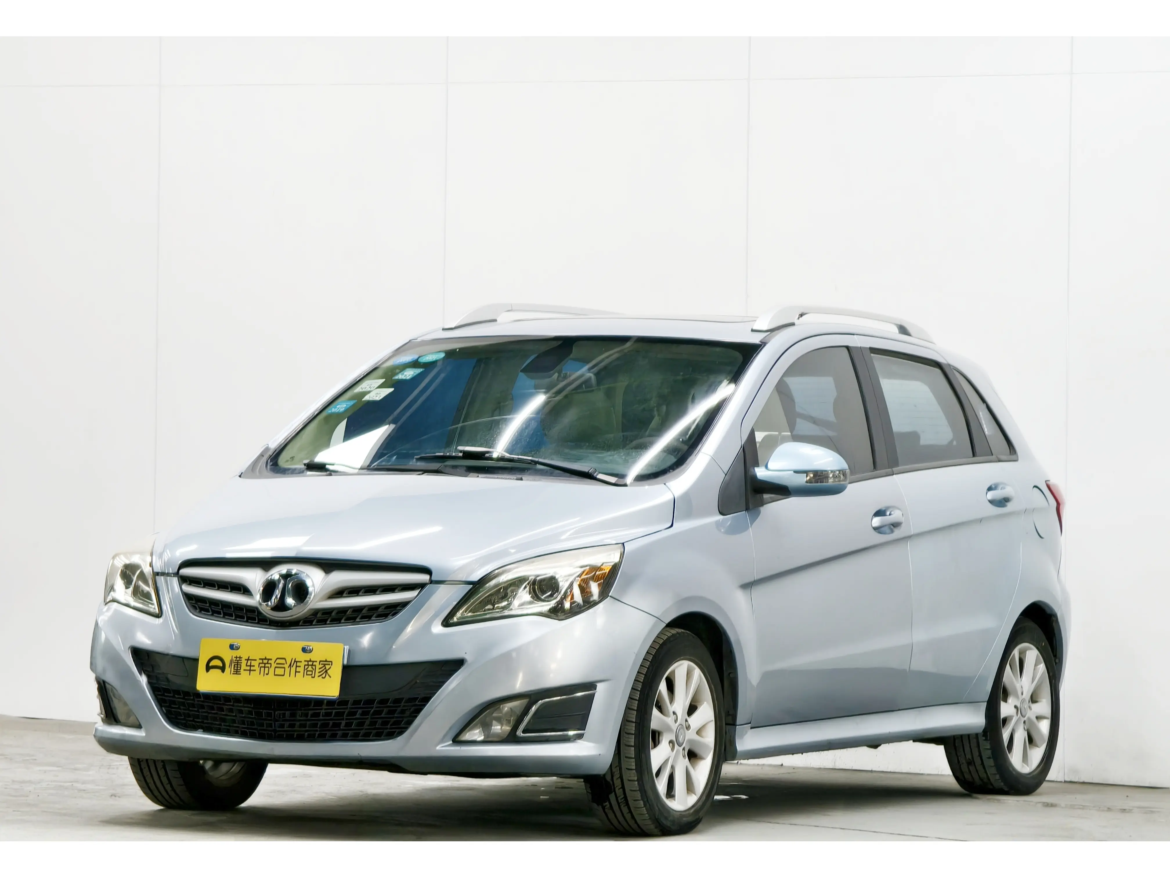 BAIC Motor E Series  из Китая