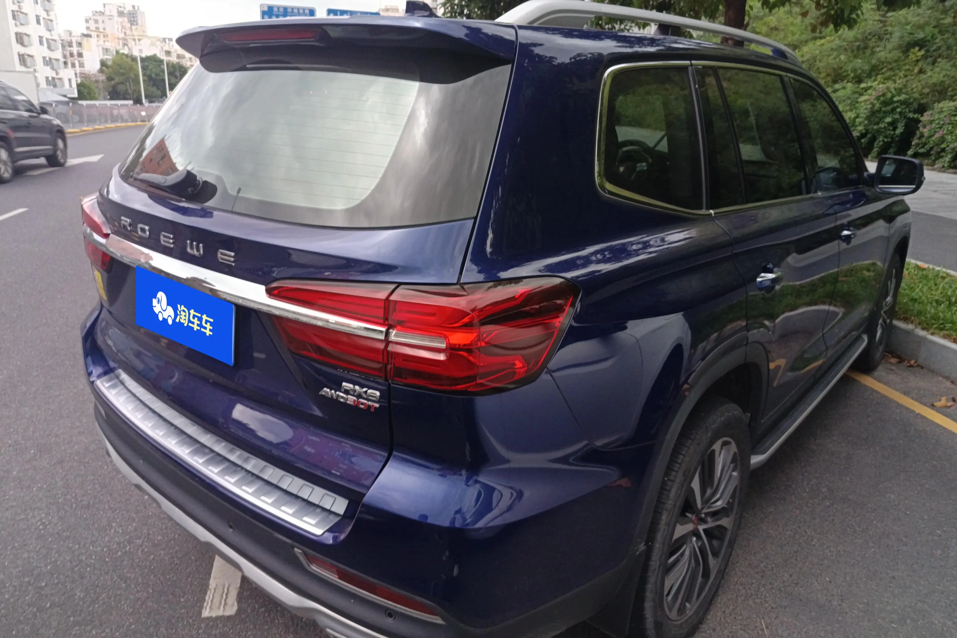 Roewe RX8  из Китая