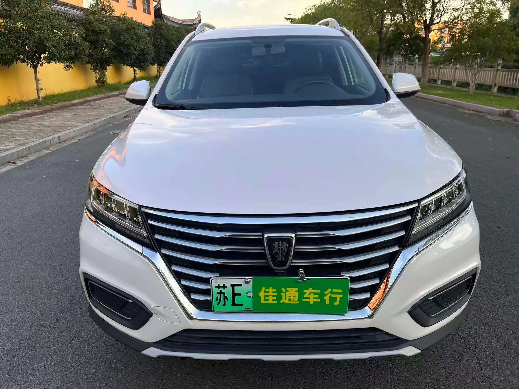 Roewe eRX5  из Китая