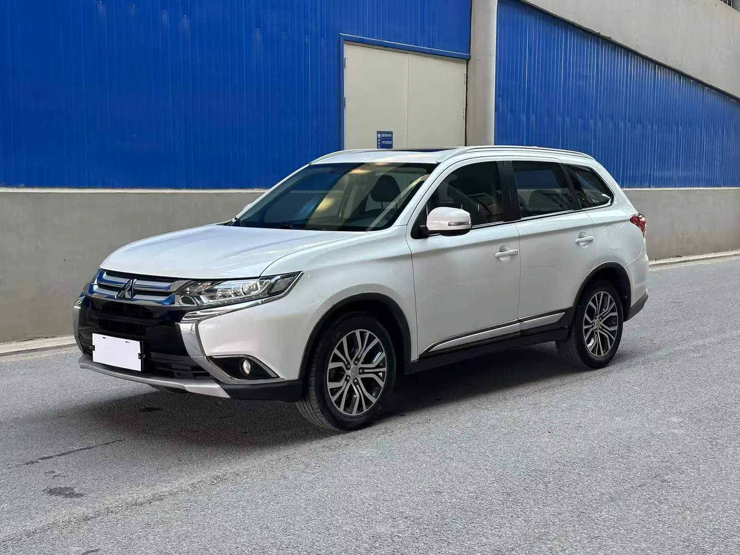 Mitsubishi Outlander  из Китая