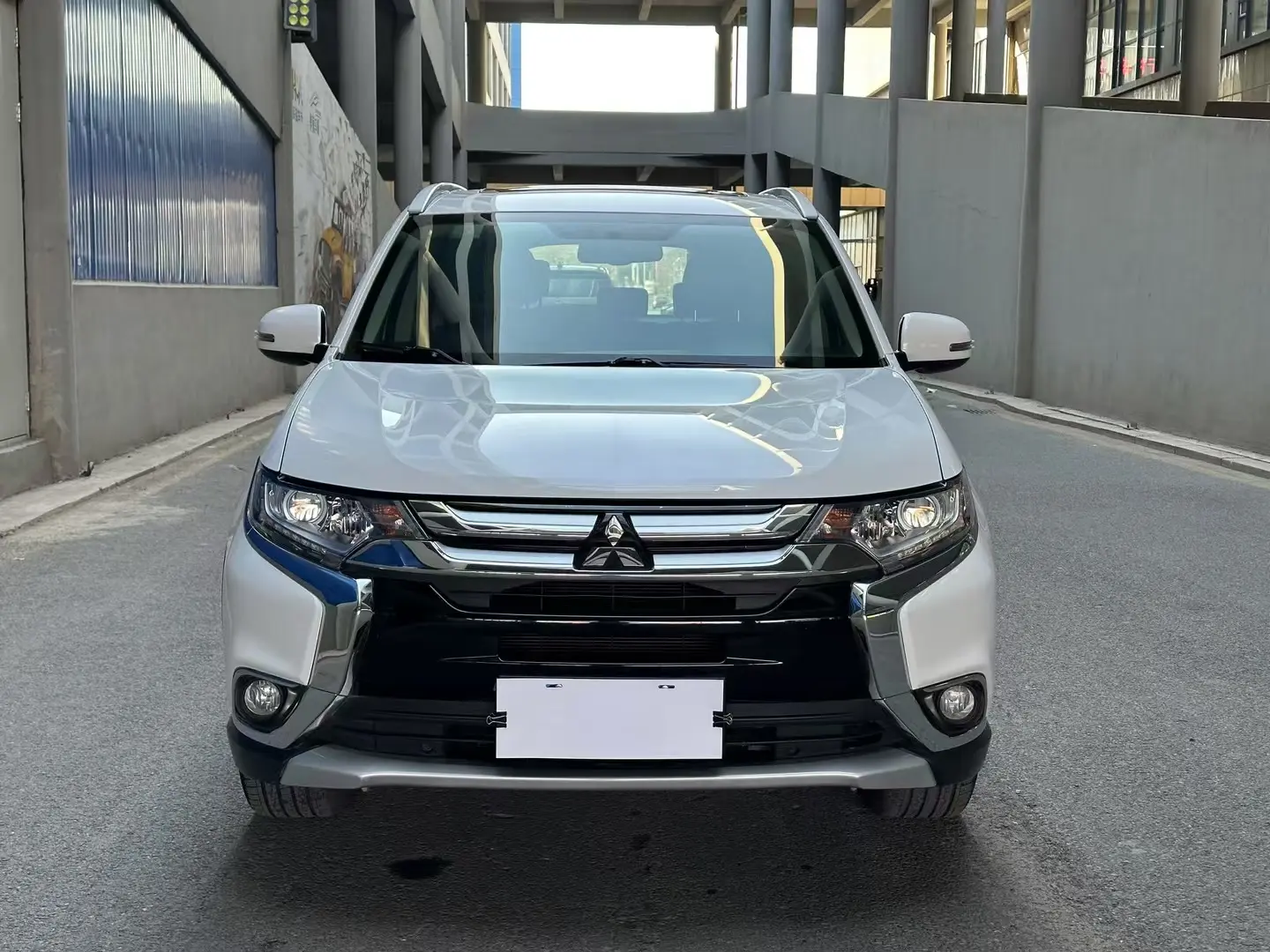 Mitsubishi Outlander  из Китая