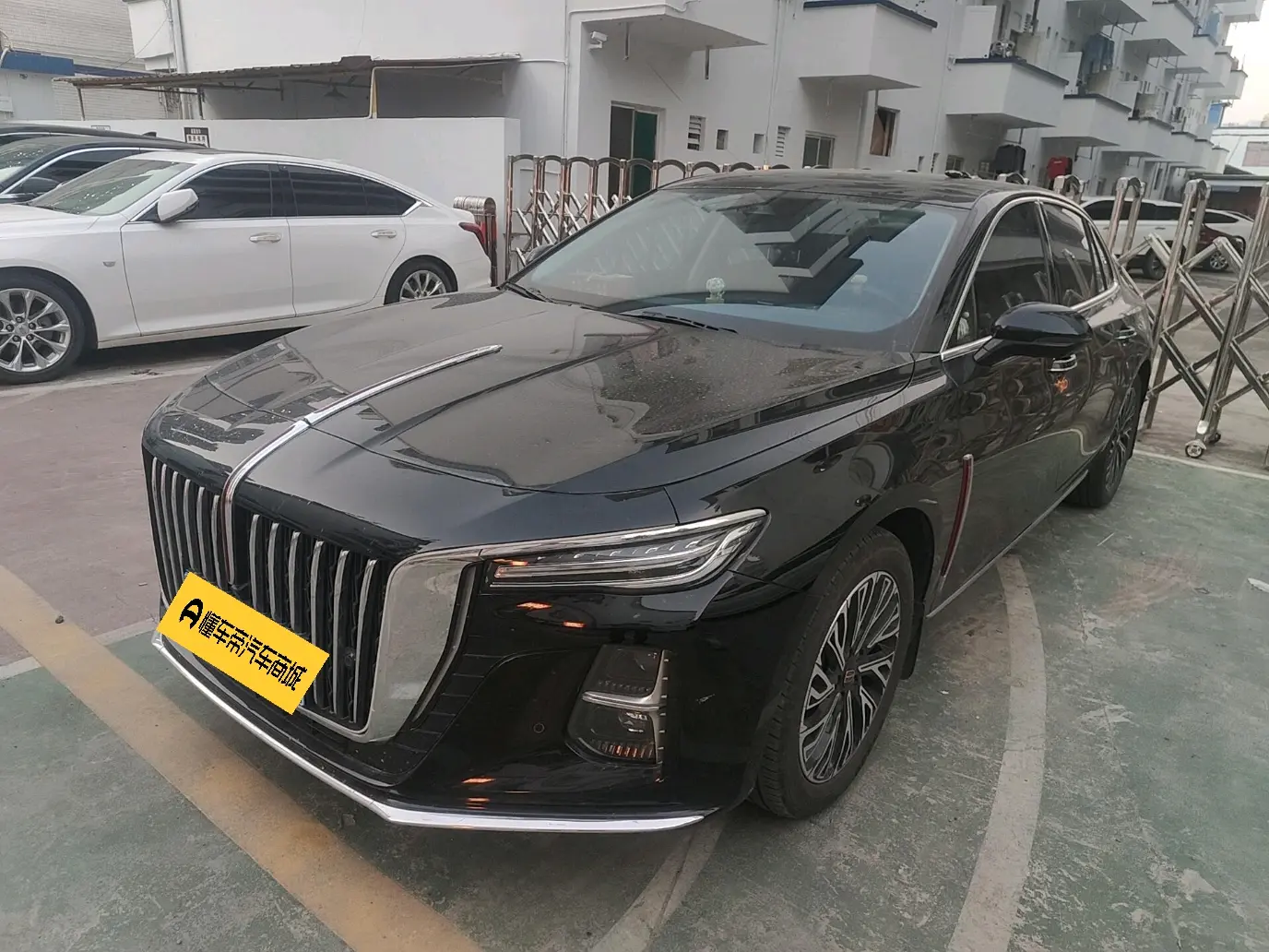 Hongqi H5  из Китая