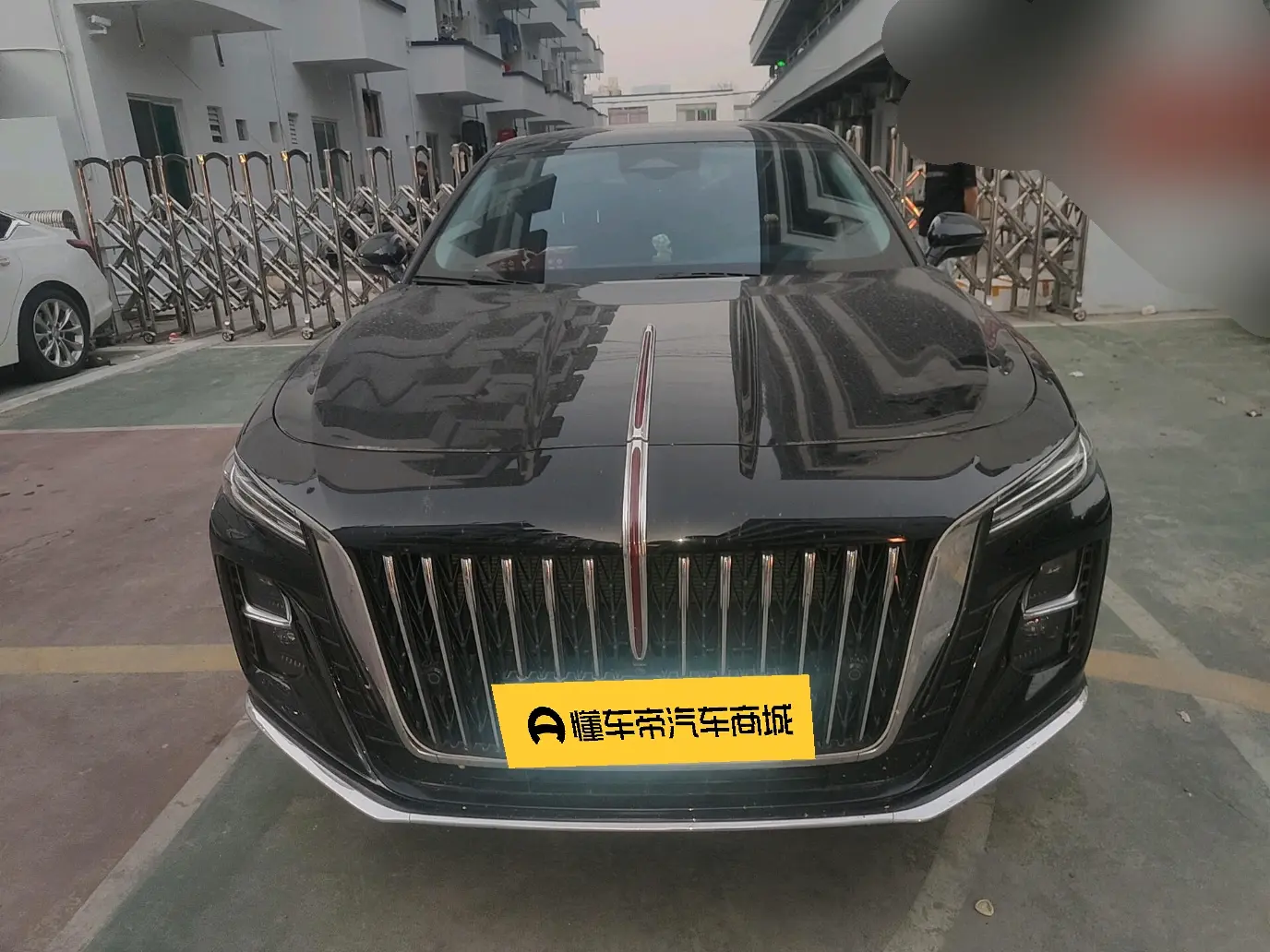 Hongqi H5  из Китая